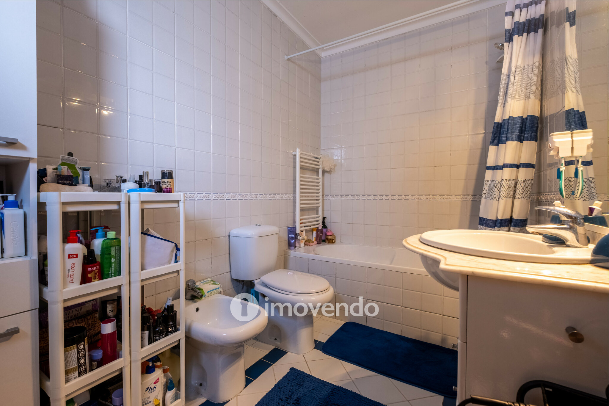 Moradia T3 mobilada e equipada, com garagem e jardim, na Mealhada