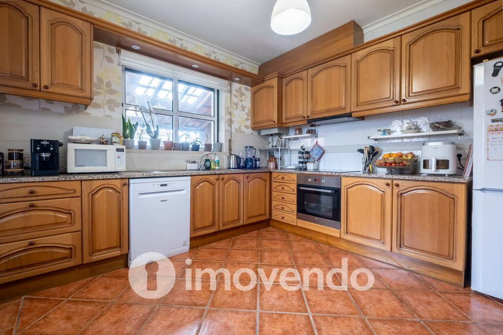 Moradia T3 em Mealhada, Antes com 205 m<sup>2</sup> por 329.000