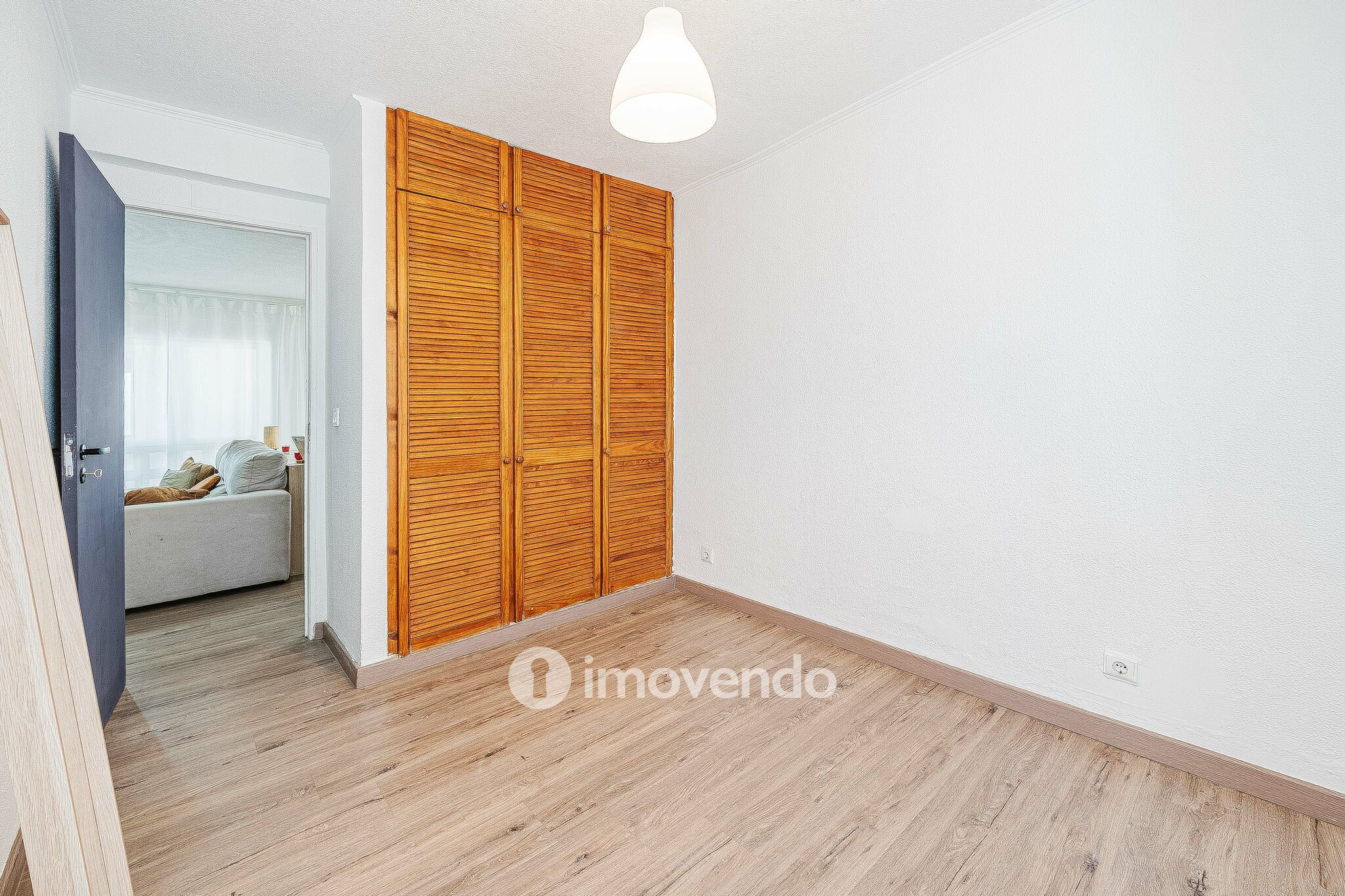 Apartamento T2 totalmente remodelado, em Marvila