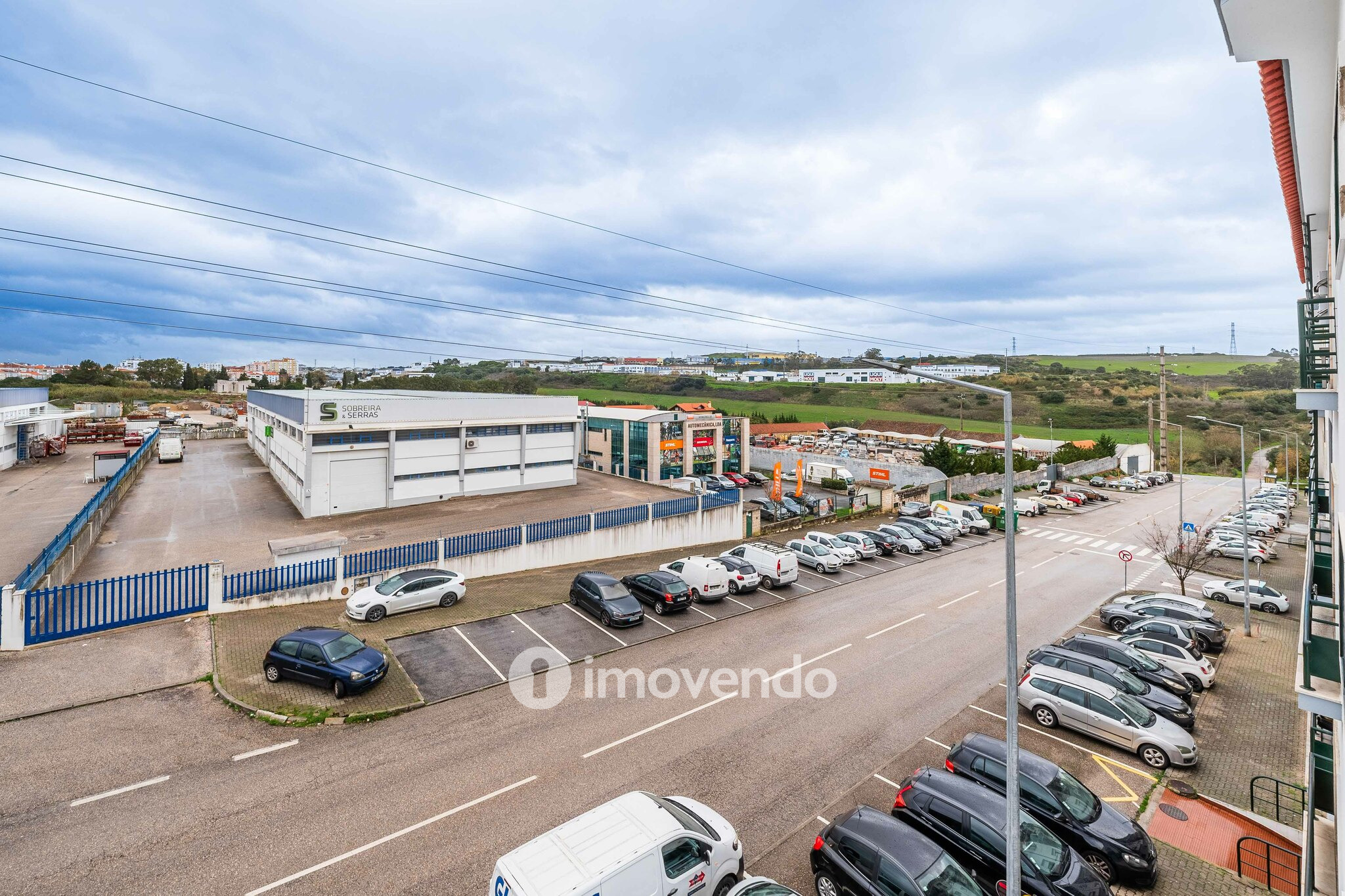 Apartamento T3 exclusivo, com garagem e arrecadação, em Vale Mourão