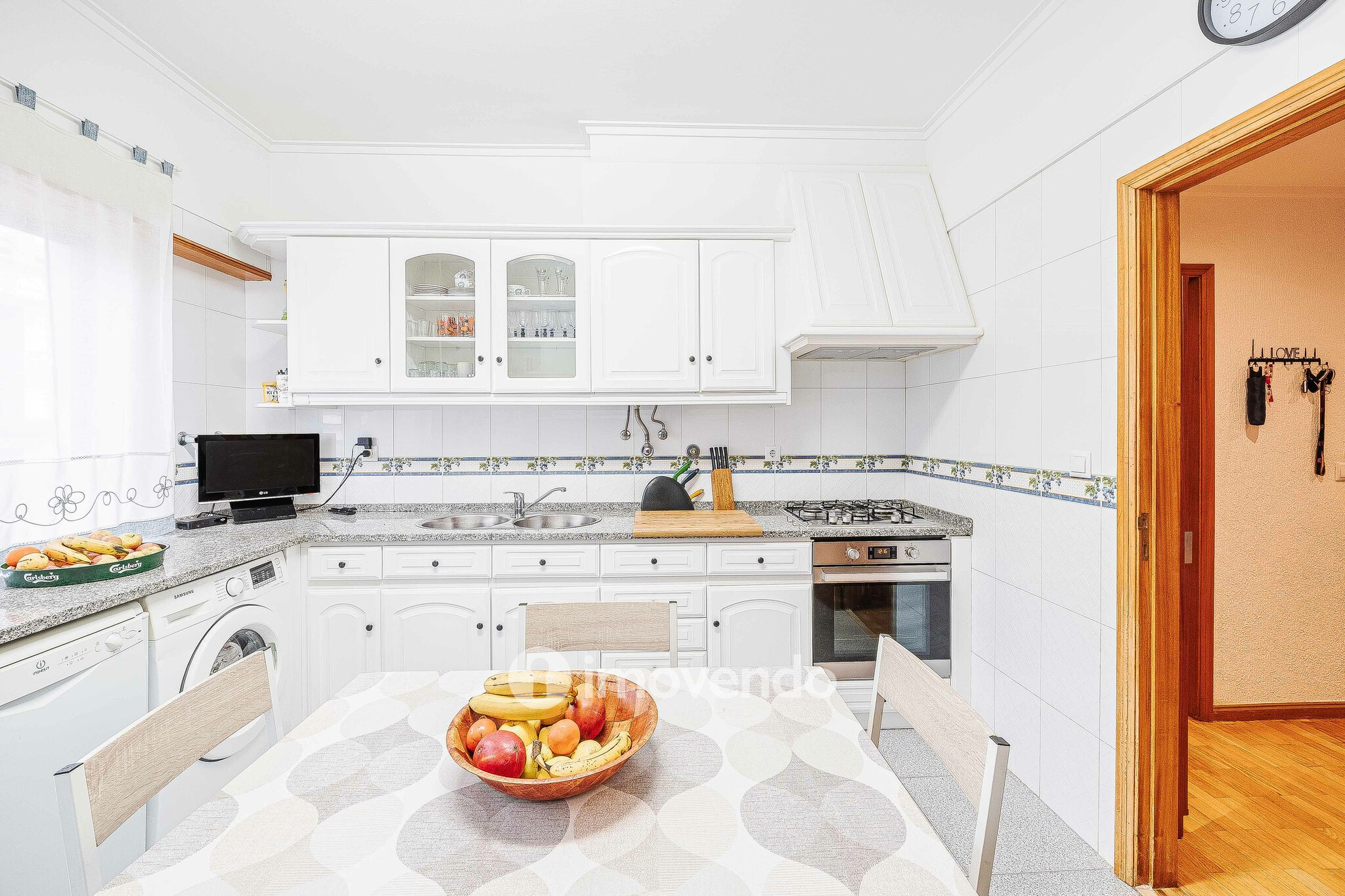 Apartamento T3 exclusivo, com garagem e arrecadação, em Vale Mourão