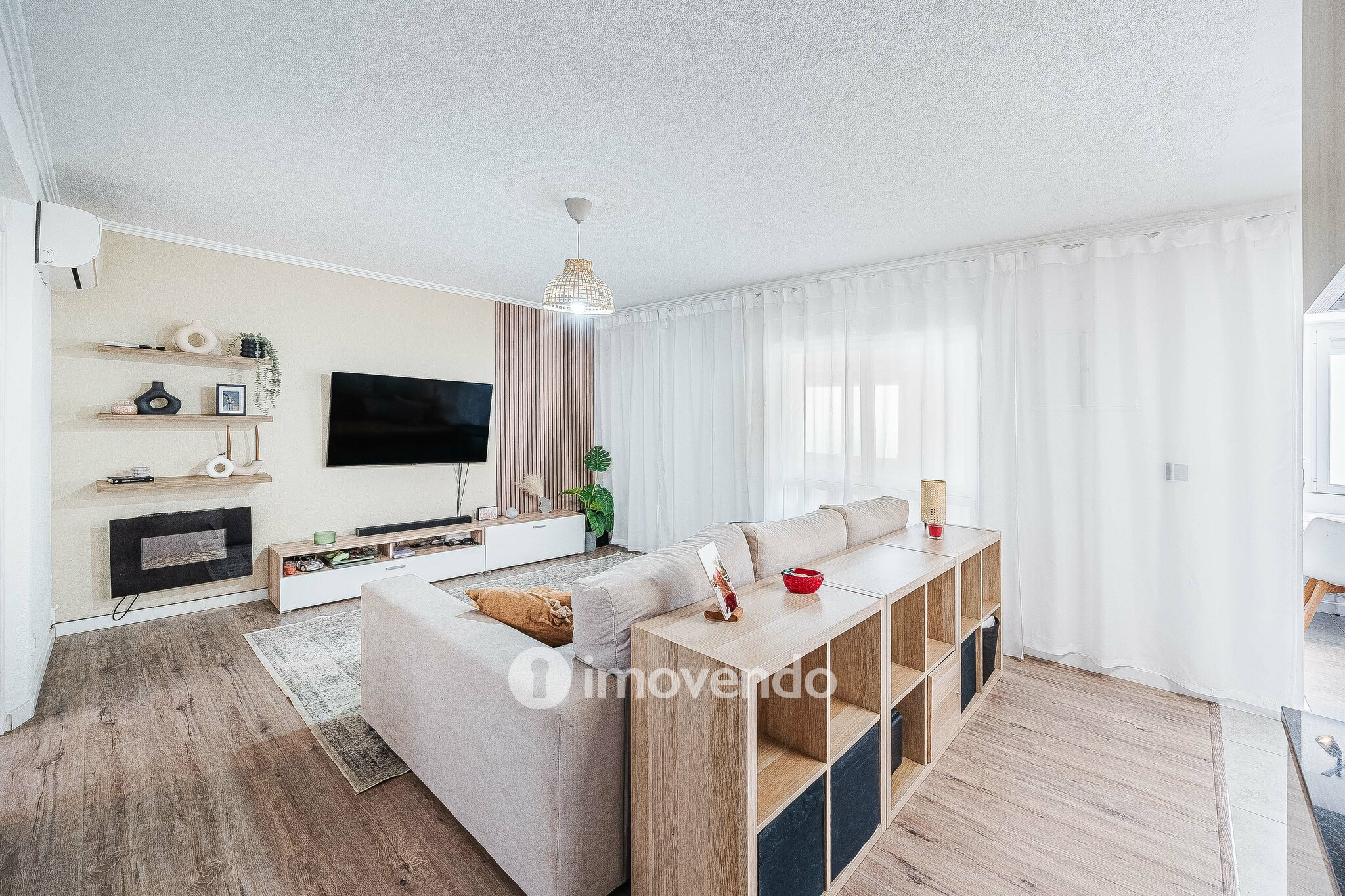 Apartamento T2 totalmente remodelado, em Marvila