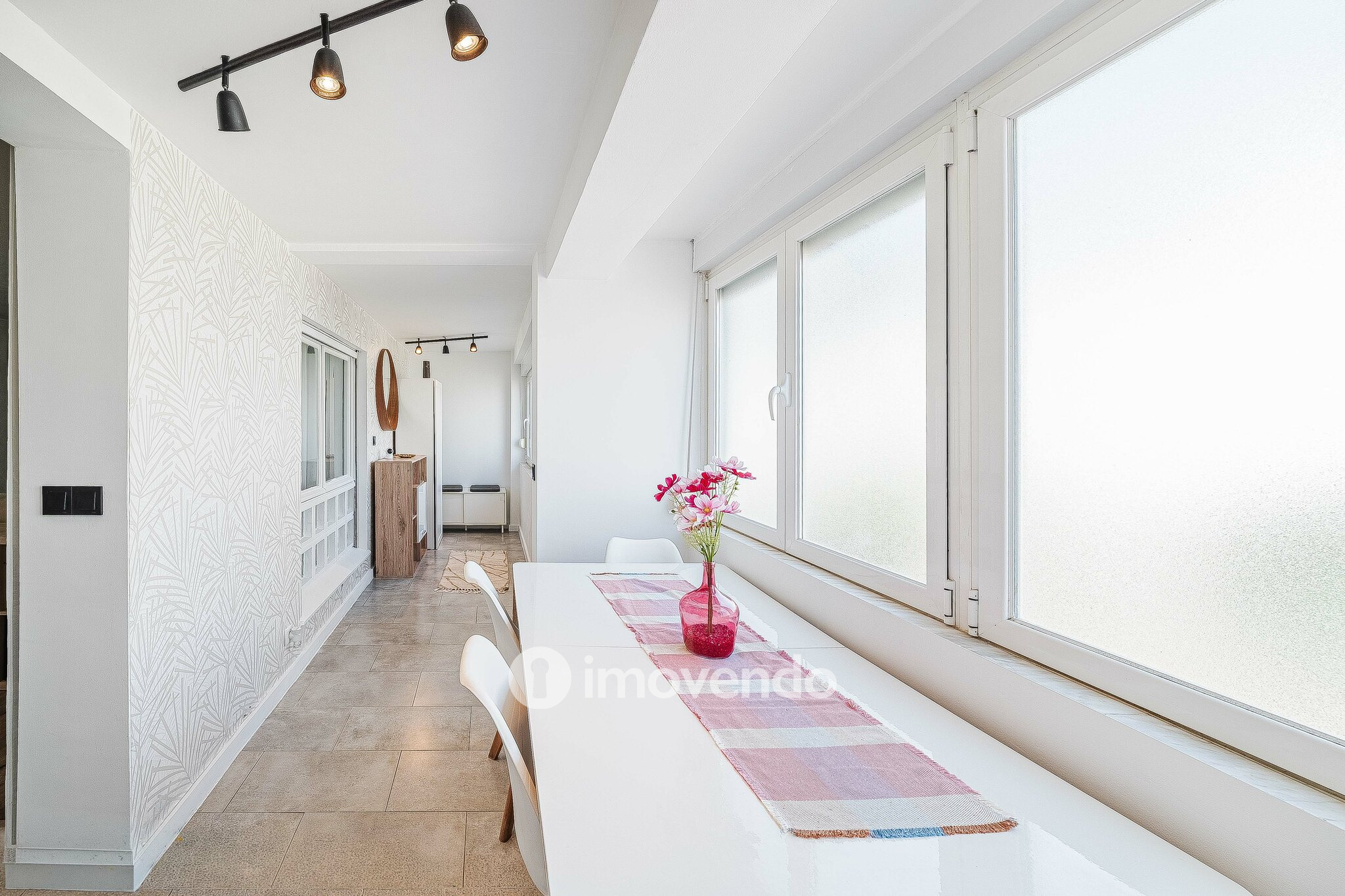 Apartamento T2 totalmente remodelado, em Marvila