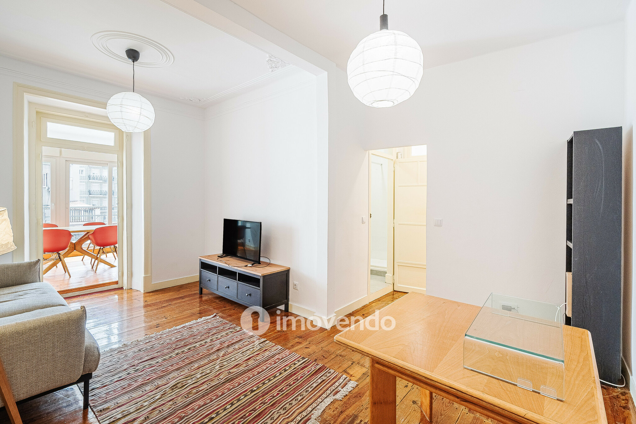 Apartamento T3 remodelado, mobilado e com cozinha equipada, Lisboa