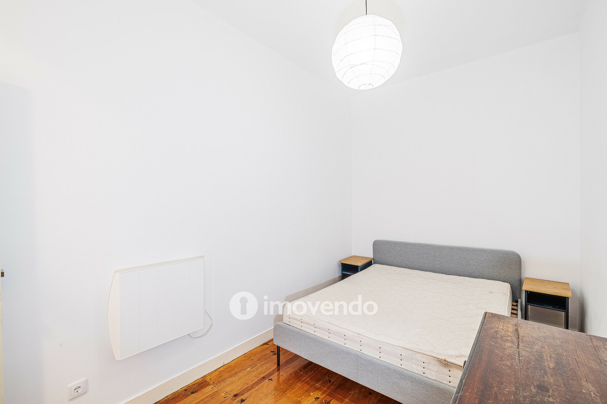 Apartamento T3 remodelado, mobilado e com cozinha equipada, Lisboa