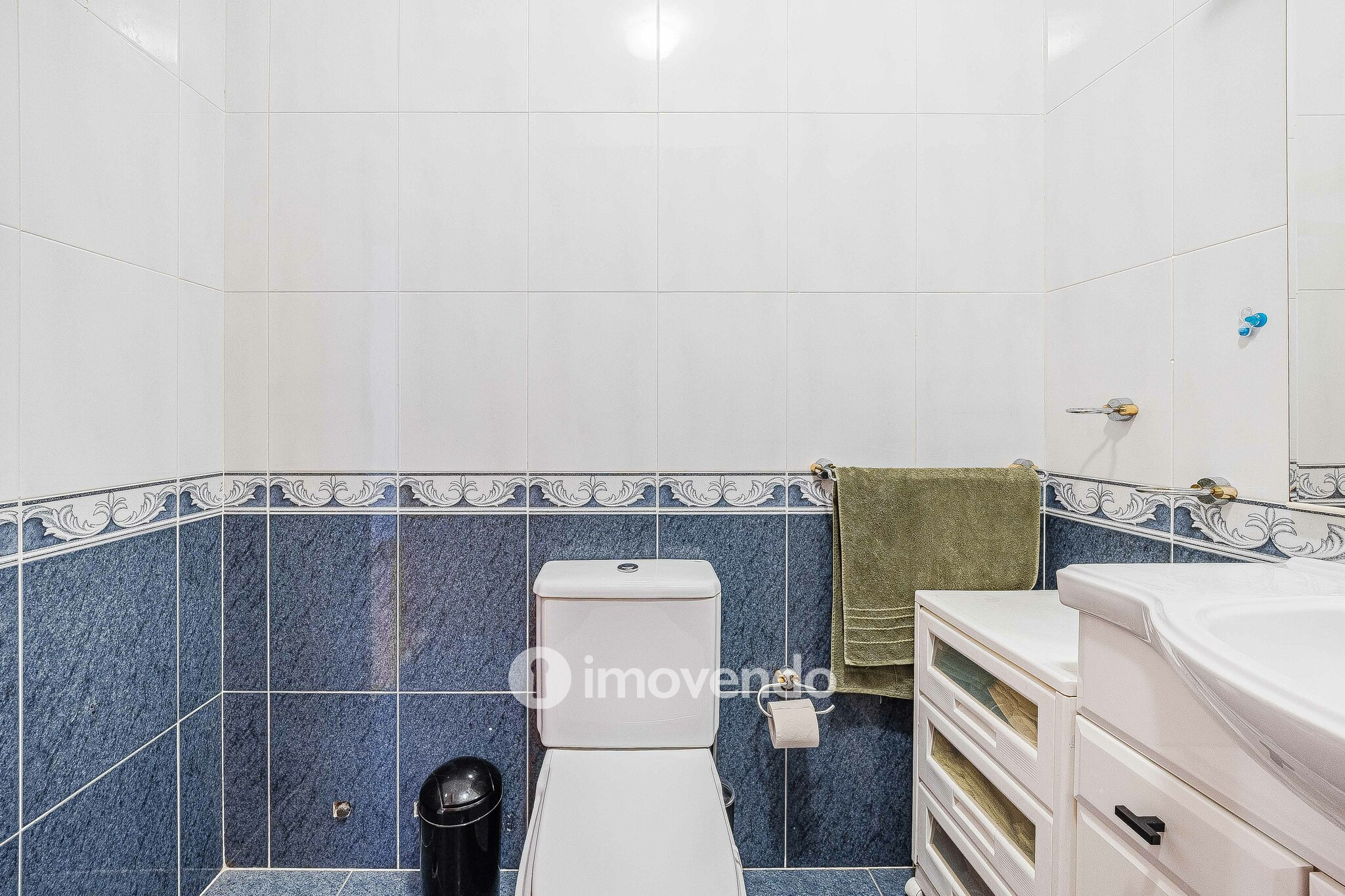 Apartamento T3 exclusivo, com garagem e arrecadação, em Vale Mourão