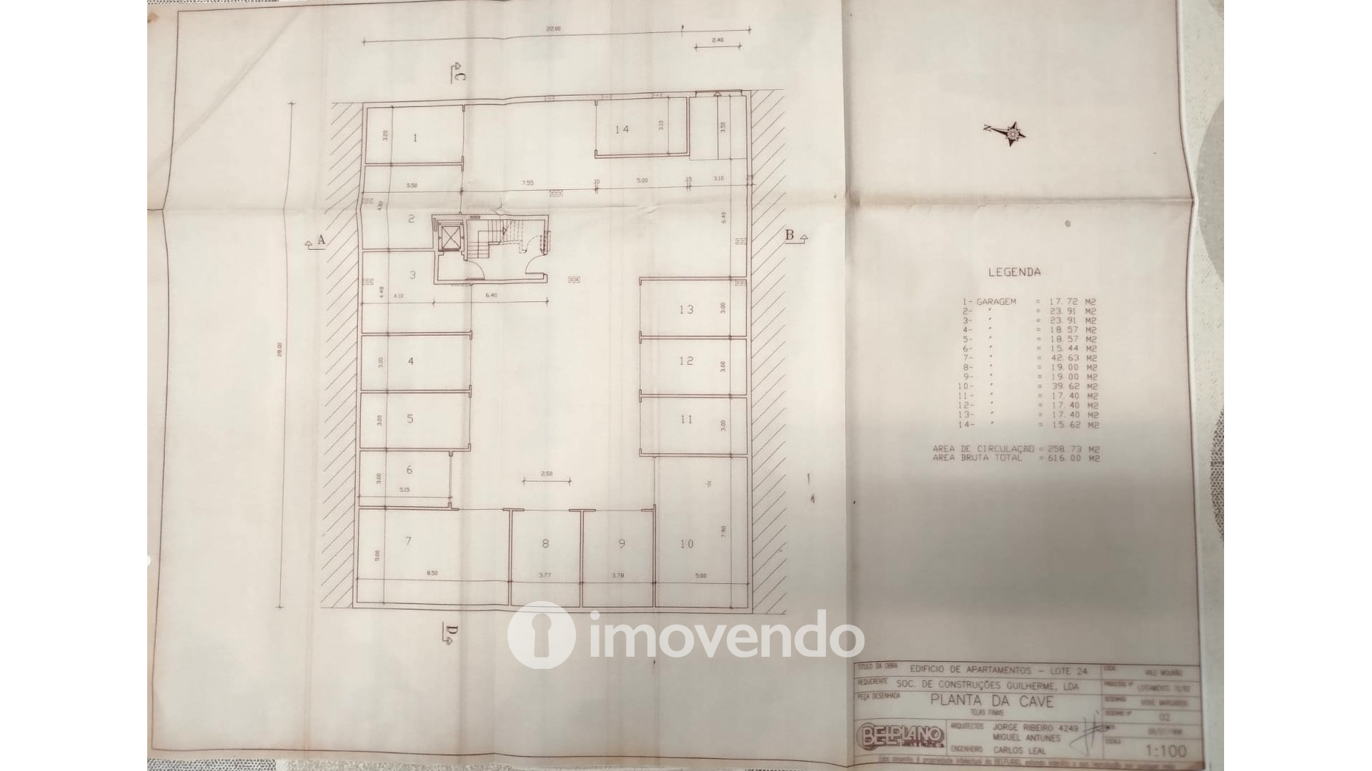 Apartamento T3 exclusivo, com garagem e arrecadação, em Vale Mourão