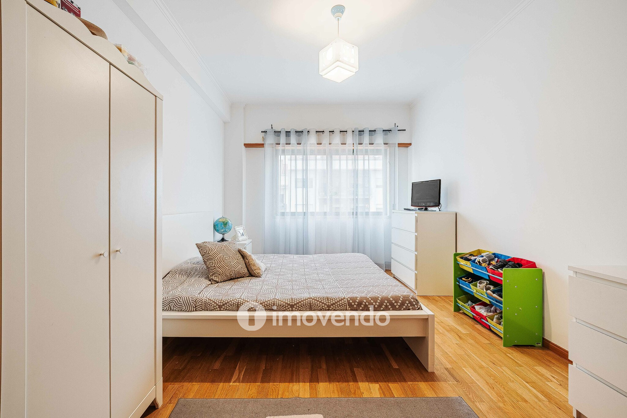 Apartamento T3 exclusivo, com garagem e arrecadação, em Vale Mourão