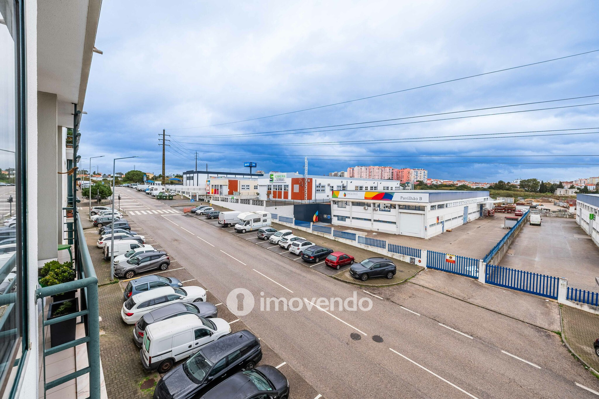 Apartamento T3 exclusivo, com garagem e arrecadação, em Vale Mourão