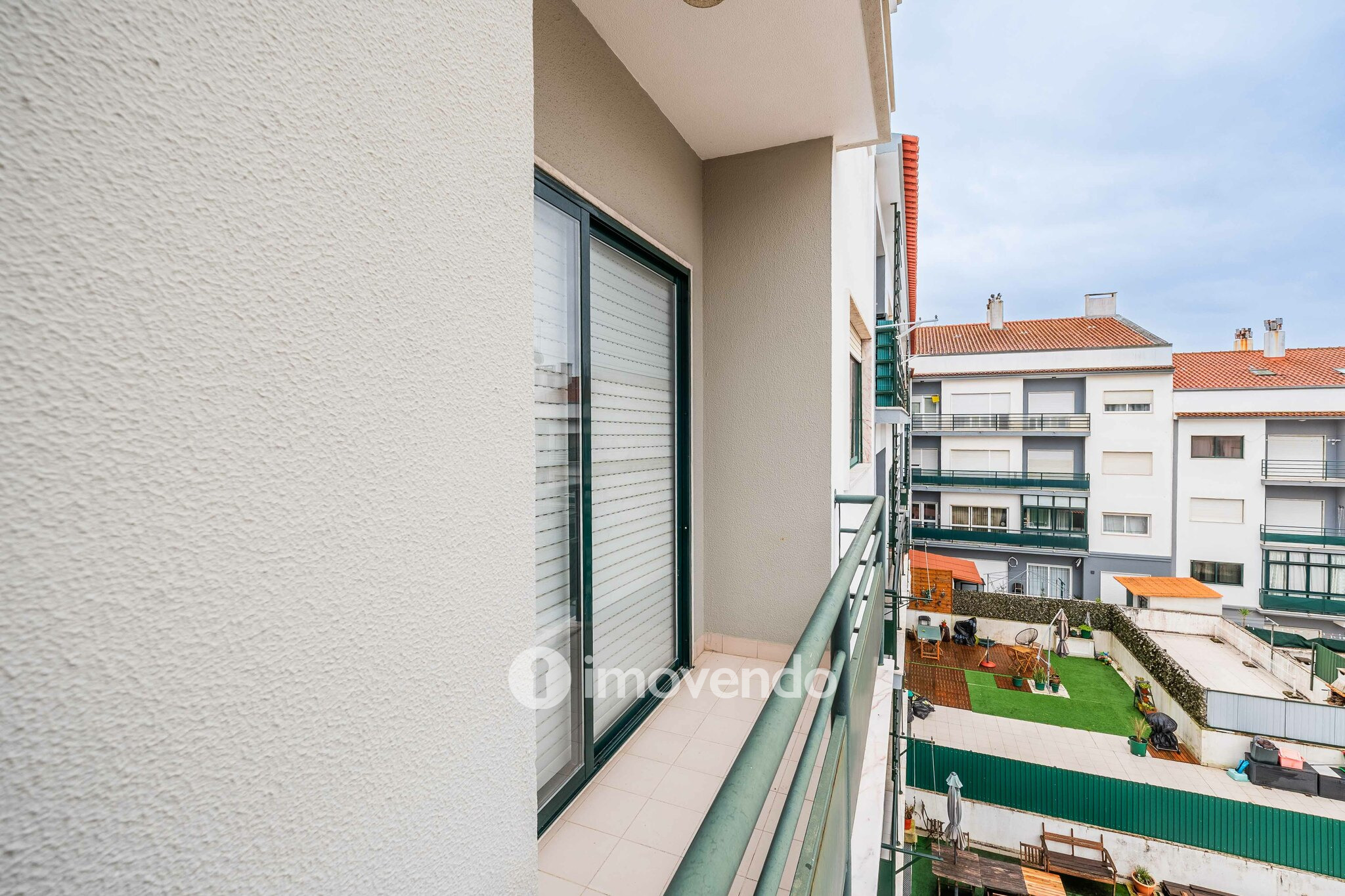 Apartamento T3 exclusivo, com garagem e arrecadação, em Vale Mourão