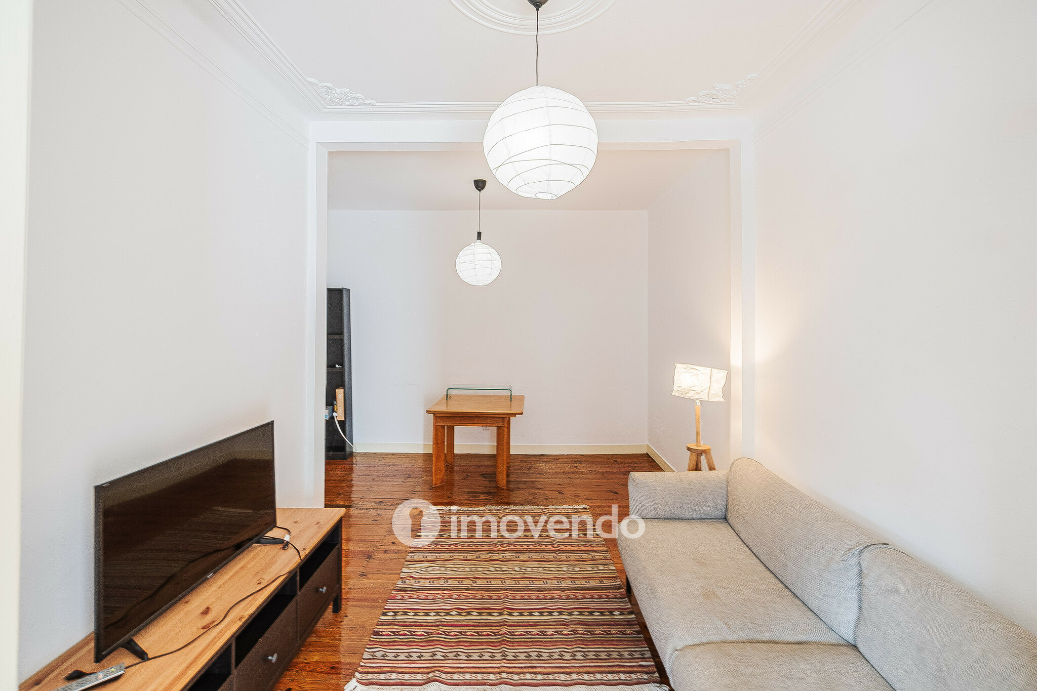 Apartamento T3 remodelado, mobilado e com cozinha equipada, Lisboa