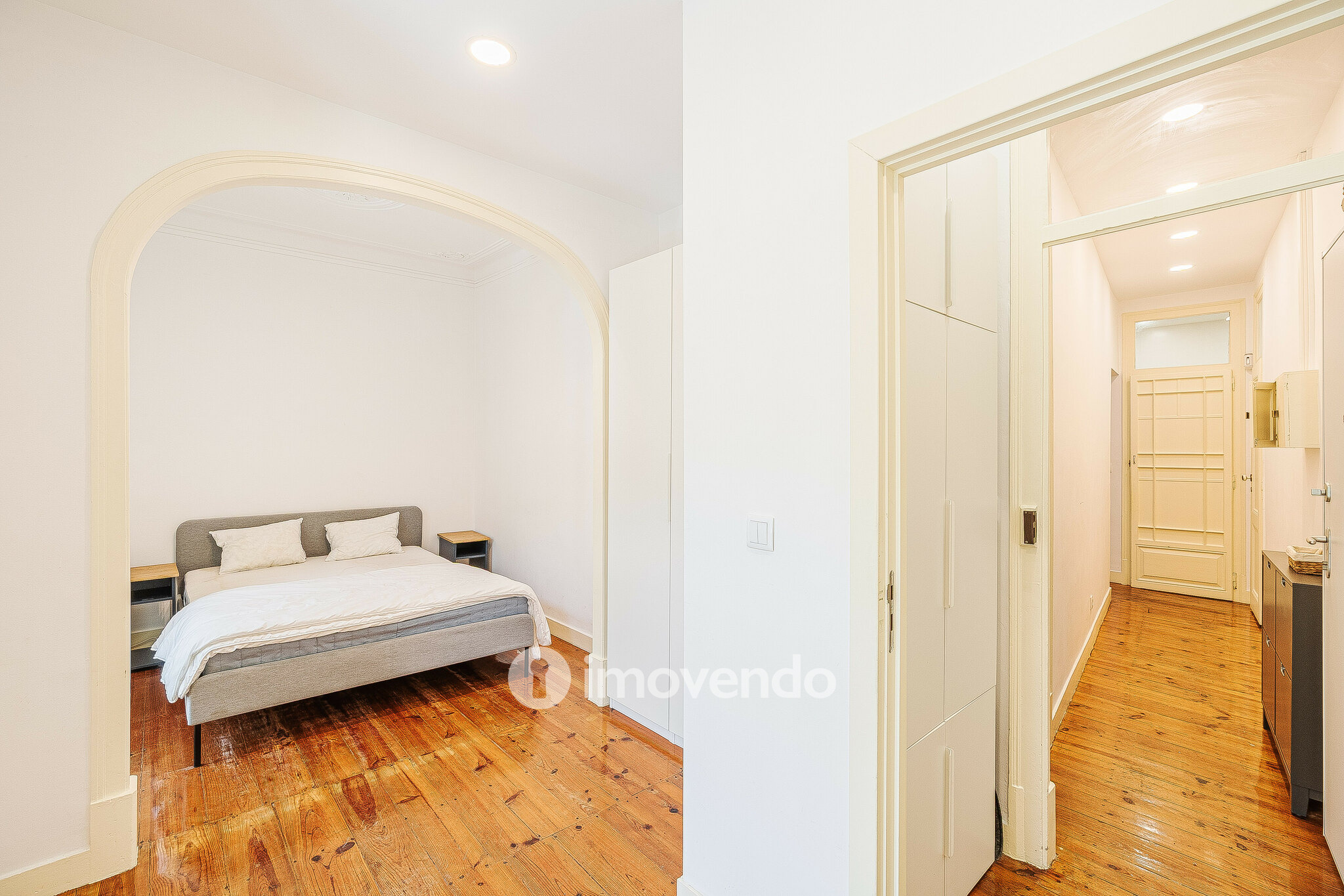 Apartamento T3 remodelado, mobilado e com cozinha equipada, Lisboa