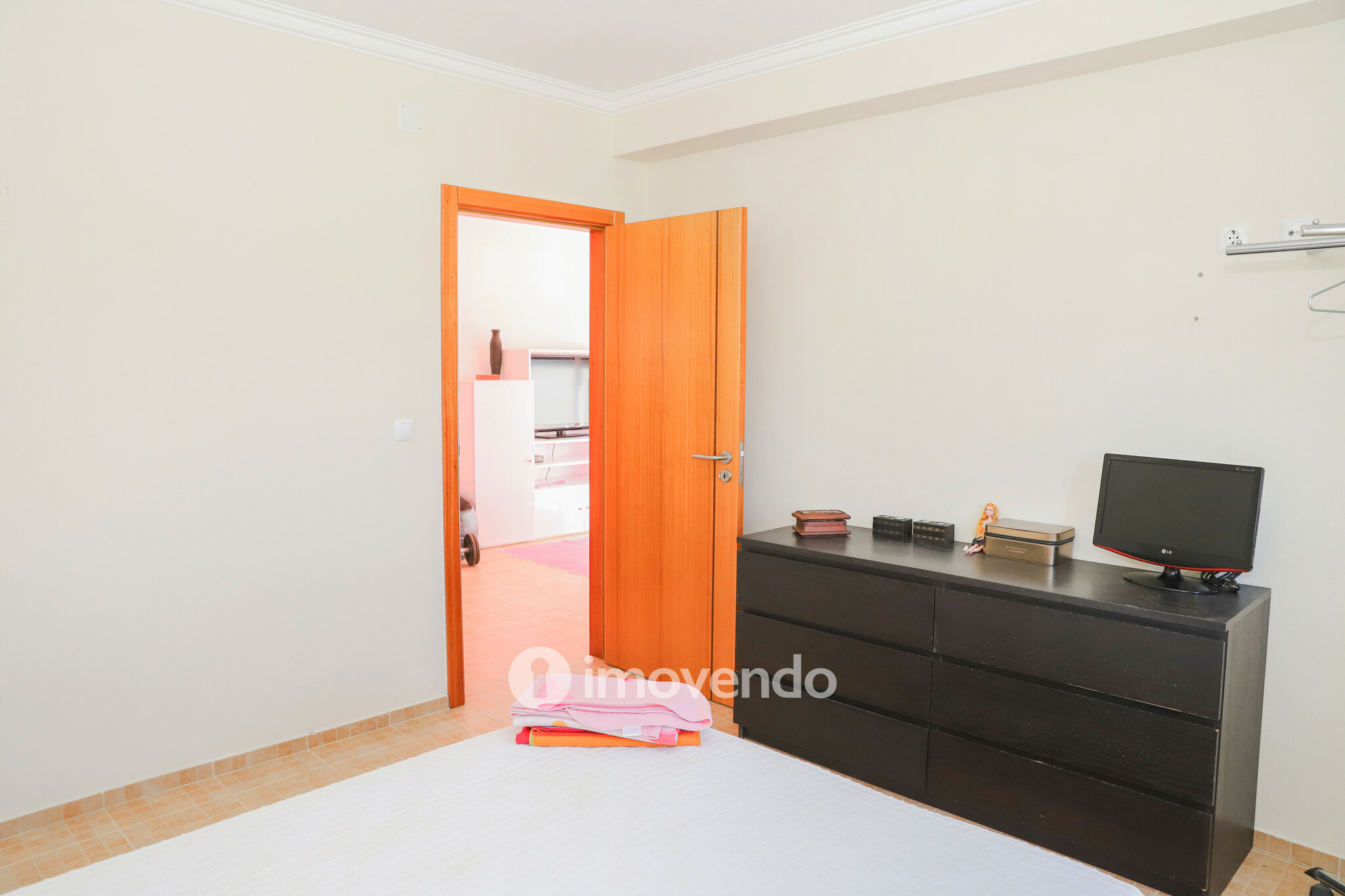 Moradia T3 com Anexo T1, piscina e garagem, na Tapada de Mafra