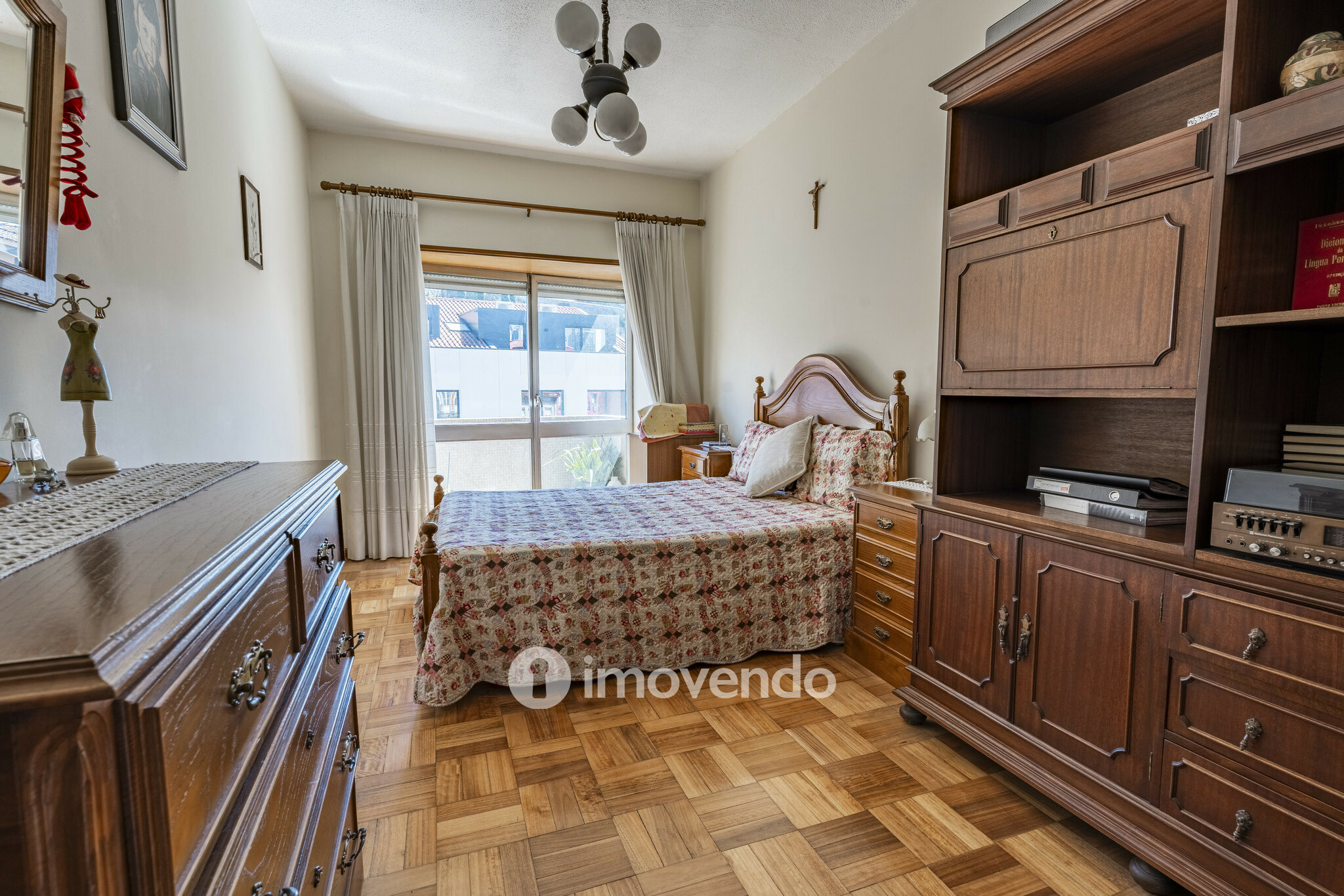 Apartamento T2+1, com áreas amplas e arrecadação, no centro de Braga