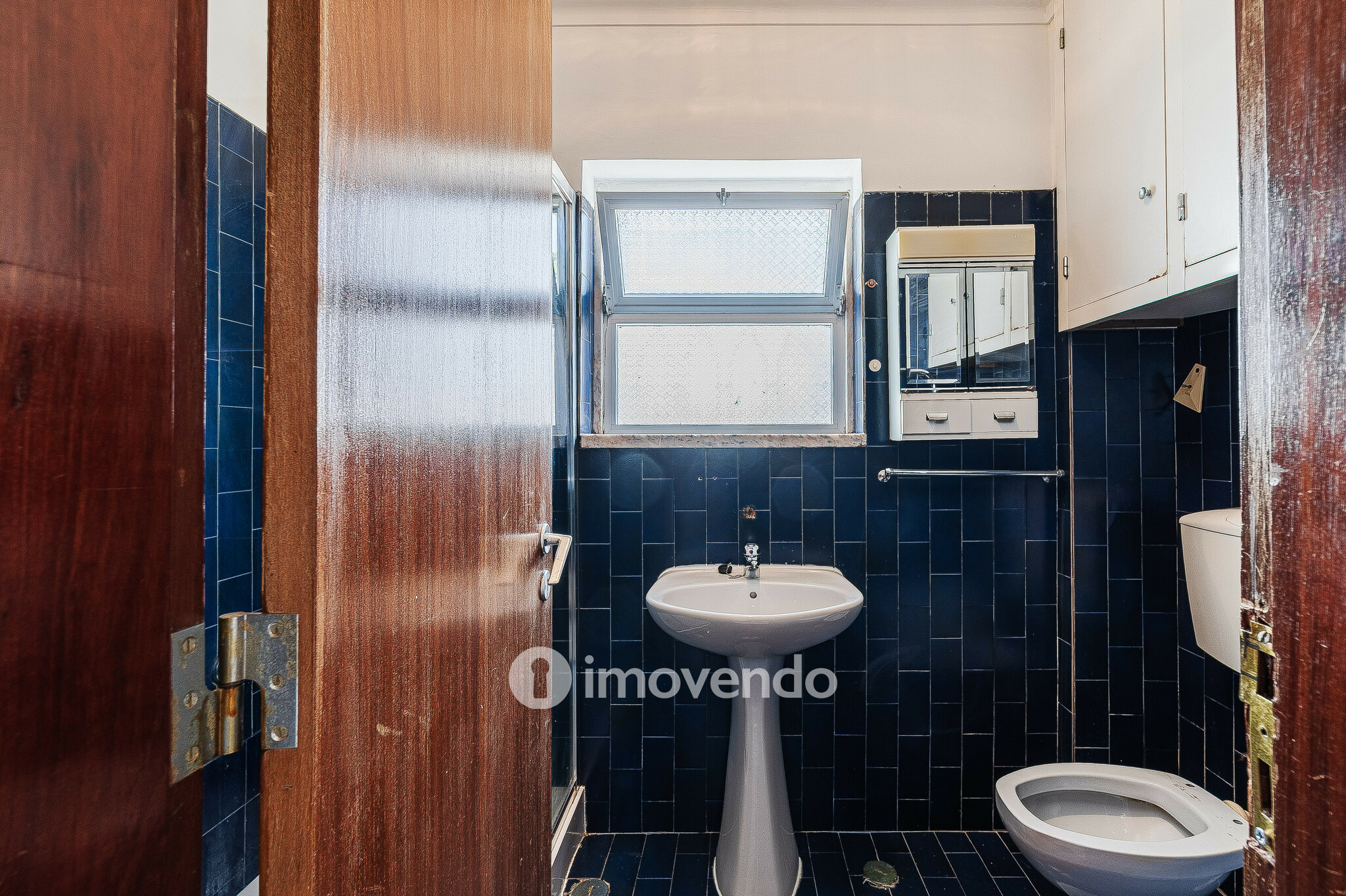 Apartamento T1 pronto a ocupar, próximo da praia, em Paço de Arcos