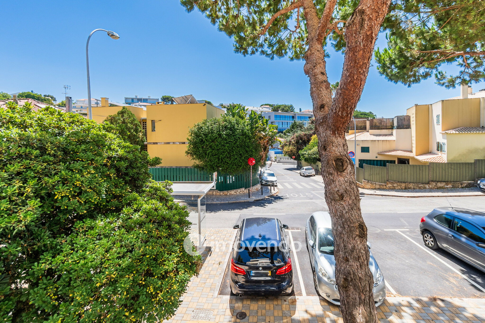 Apartamento T1 pronto a ocupar, próximo da praia, em Paço de Arcos