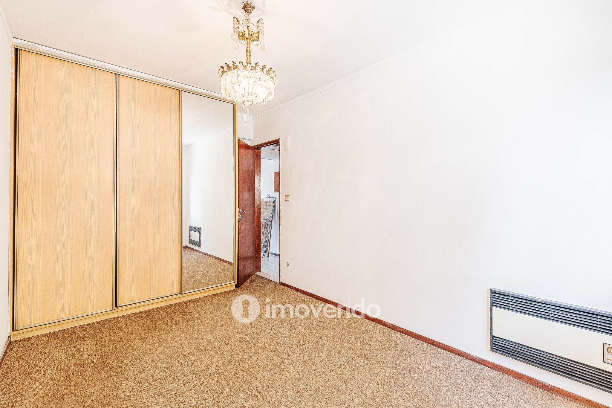 Apartamento T1 pronto a ocupar, próximo da praia, em Paço de Arcos