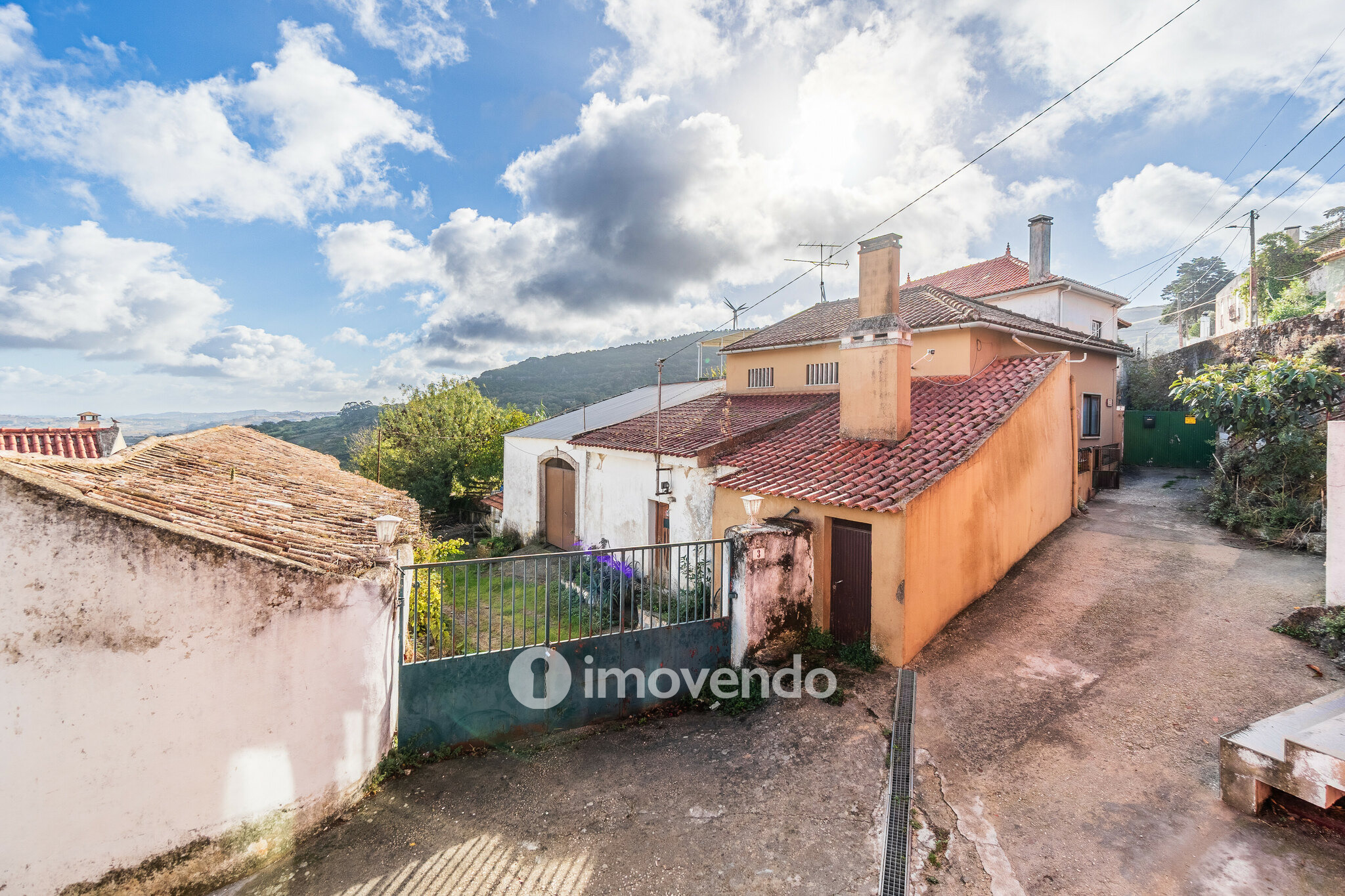 Apartamento T2 totalmente remodelado, em Arruda dos Vinhos