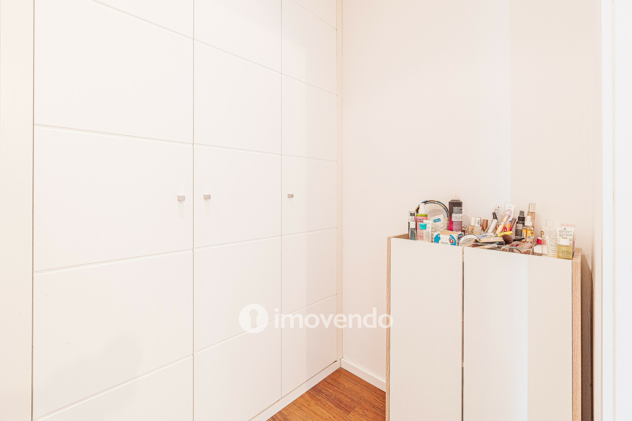 Apartamento T2 totalmente remodelado, em Arruda dos Vinhos