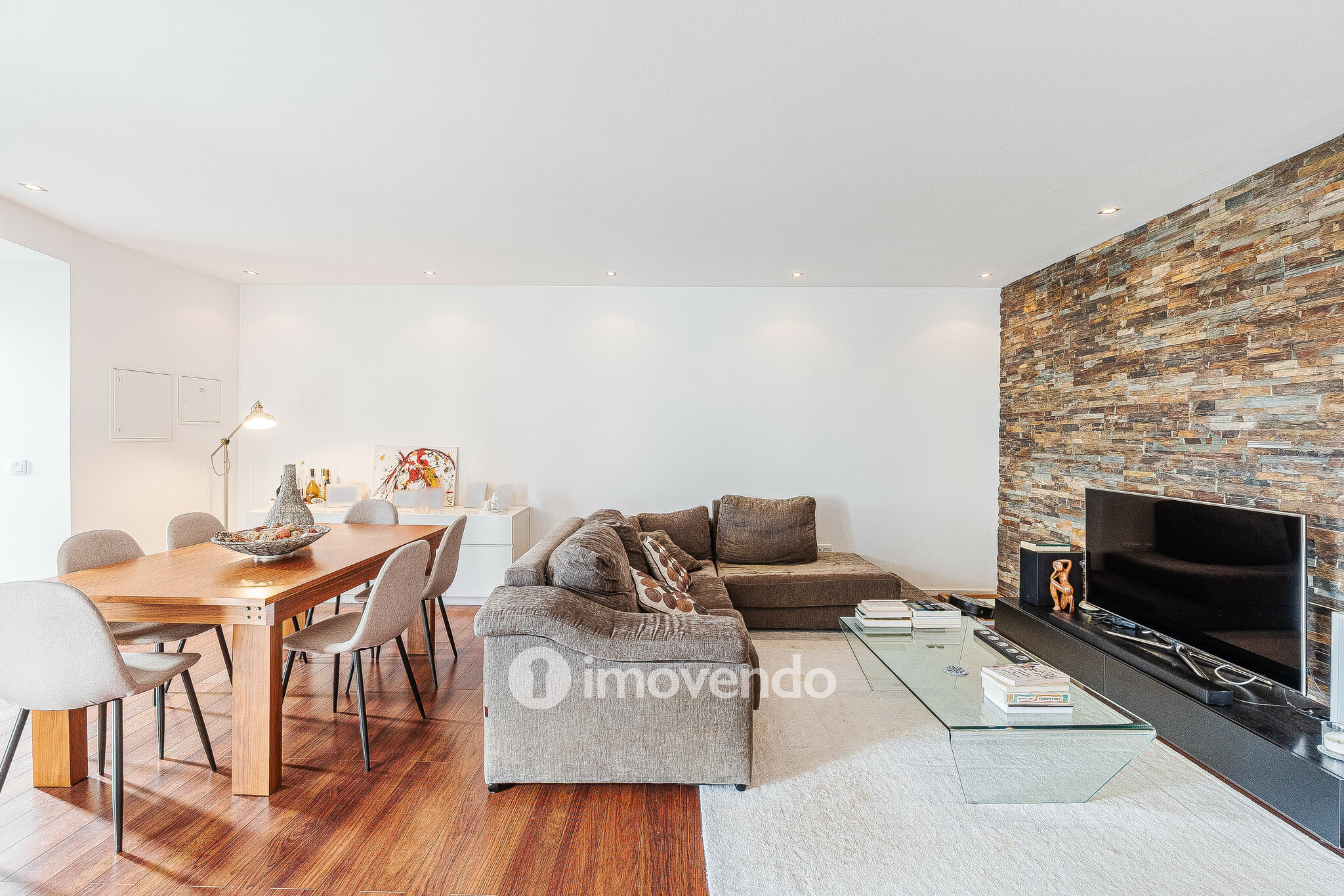 Apartamento T2 totalmente remodelado, em Arruda dos Vinhos