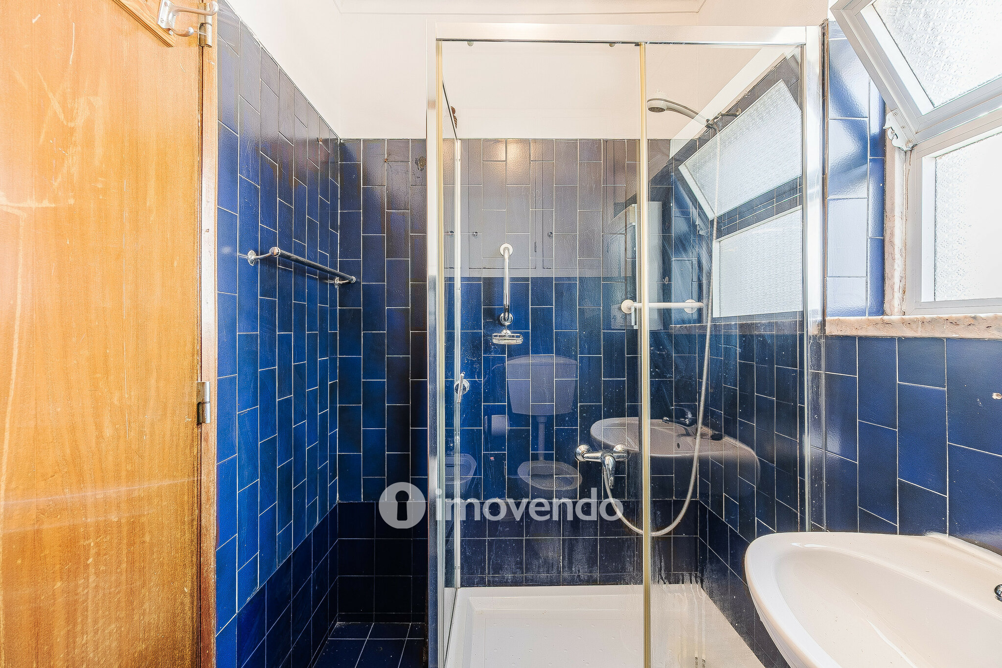 Apartamento T1 pronto a ocupar, próximo da praia, em Paço de Arcos