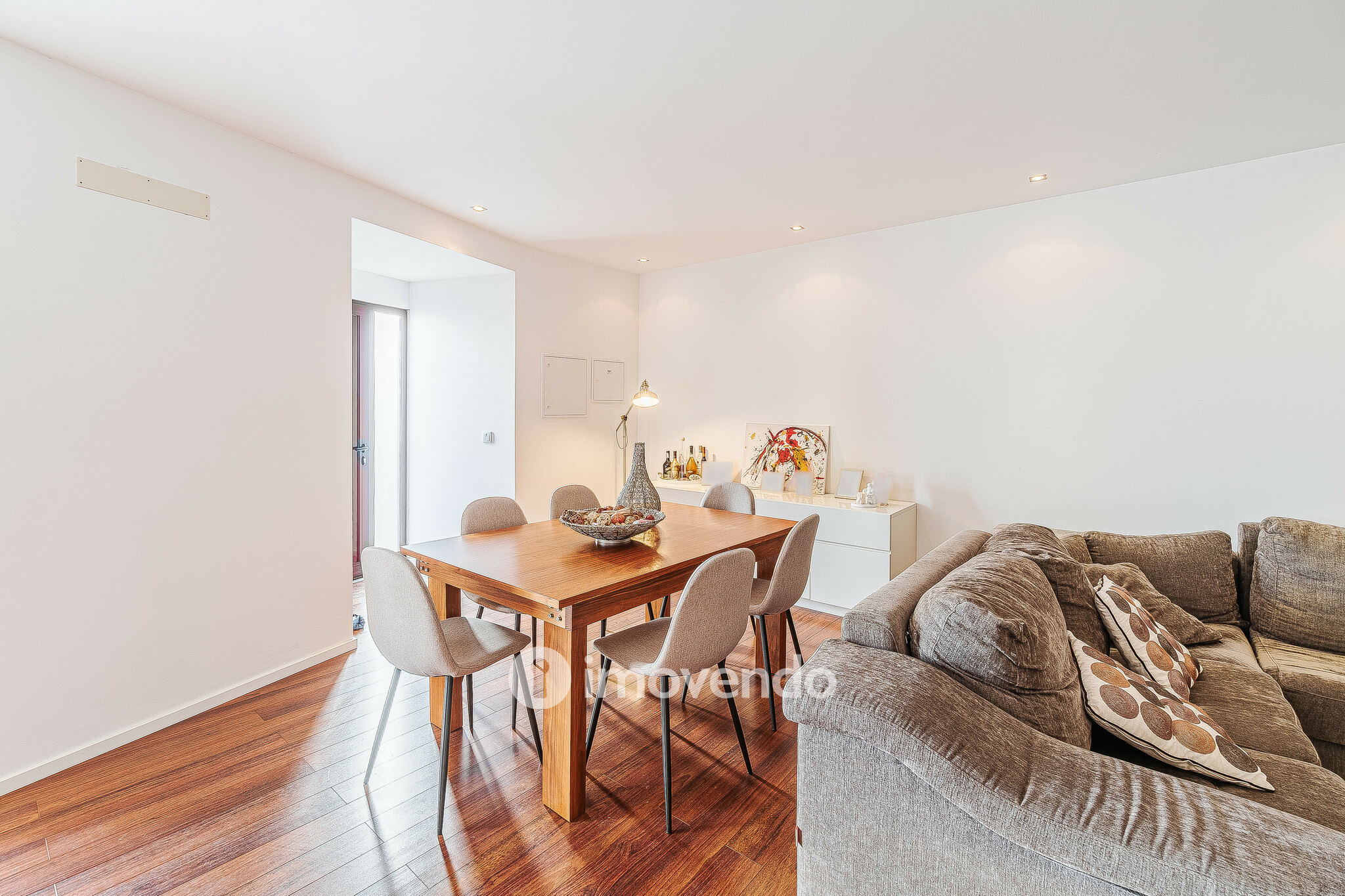 Apartamento T2 totalmente remodelado, em Arruda dos Vinhos