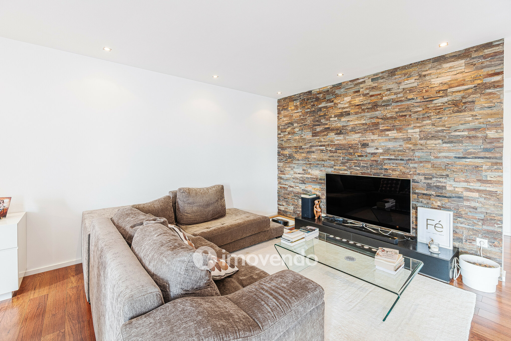 Apartamento T2 totalmente remodelado, em Arruda dos Vinhos