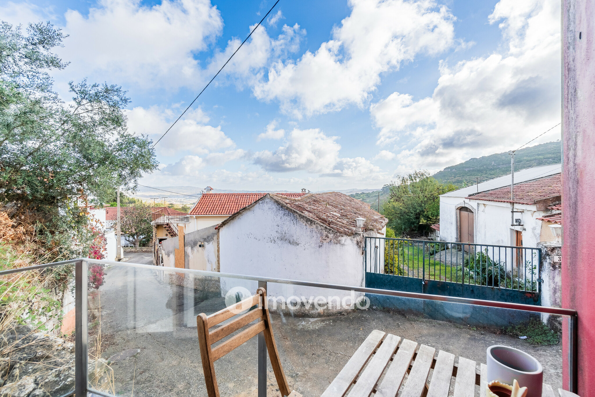 Apartamento T2 totalmente remodelado, em Arruda dos Vinhos