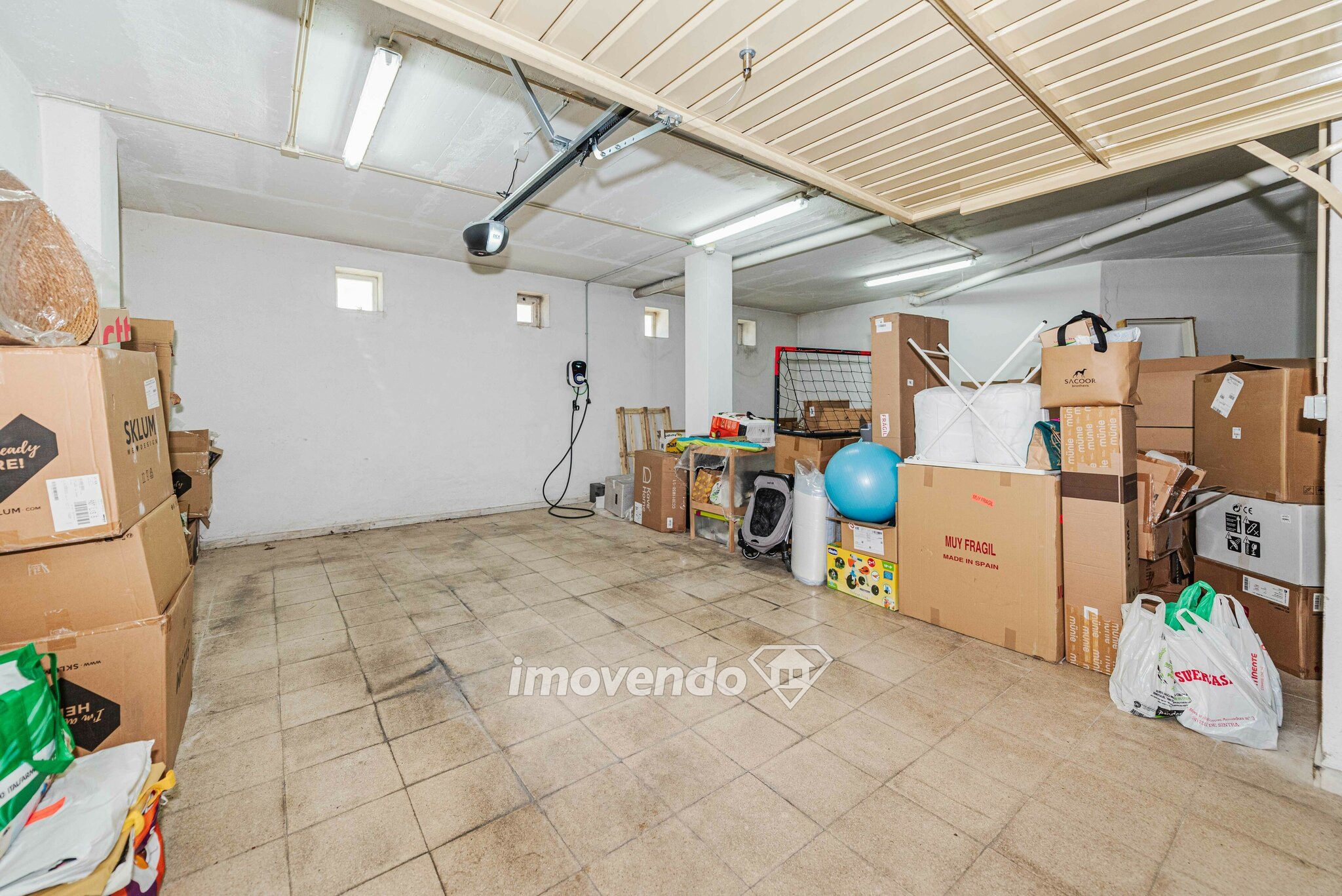 Apartamento T3 exclusivo, com garagem e cozinha equipada, na Beloura