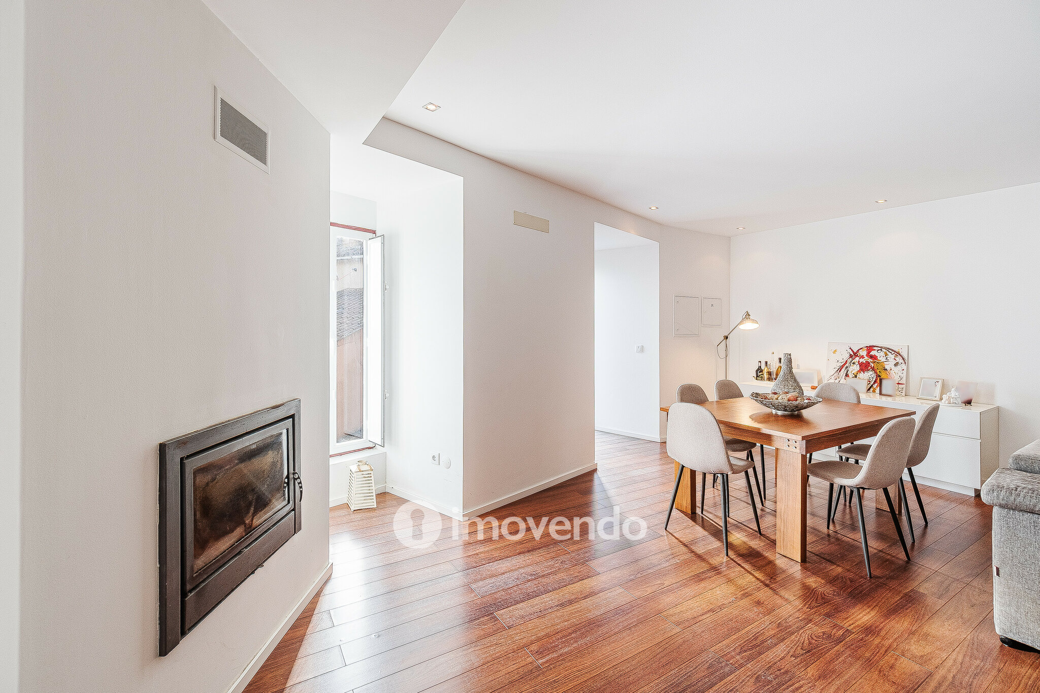 Apartamento T2 totalmente remodelado, em Arruda dos Vinhos
