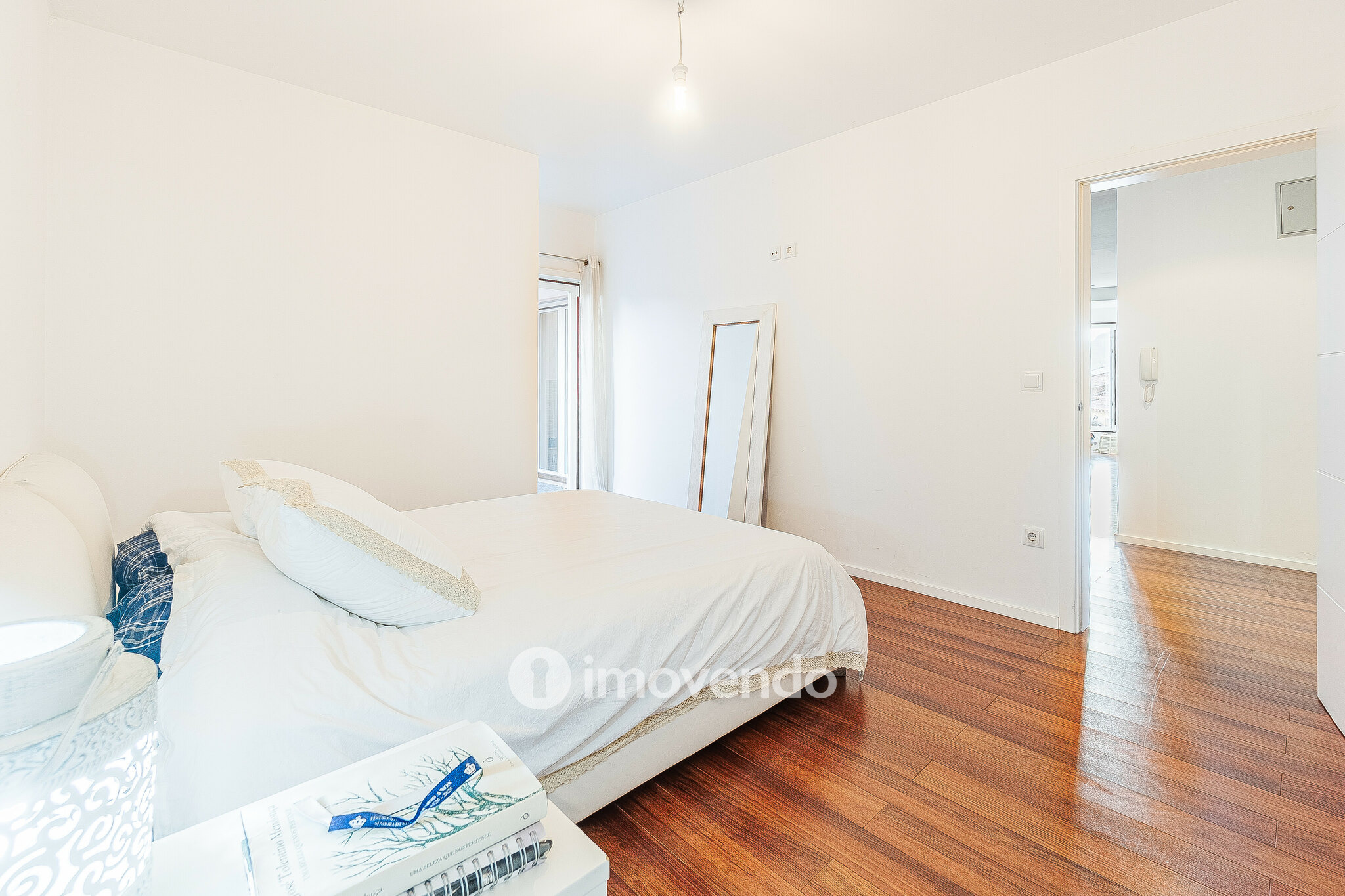 Apartamento T2 totalmente remodelado, em Arruda dos Vinhos