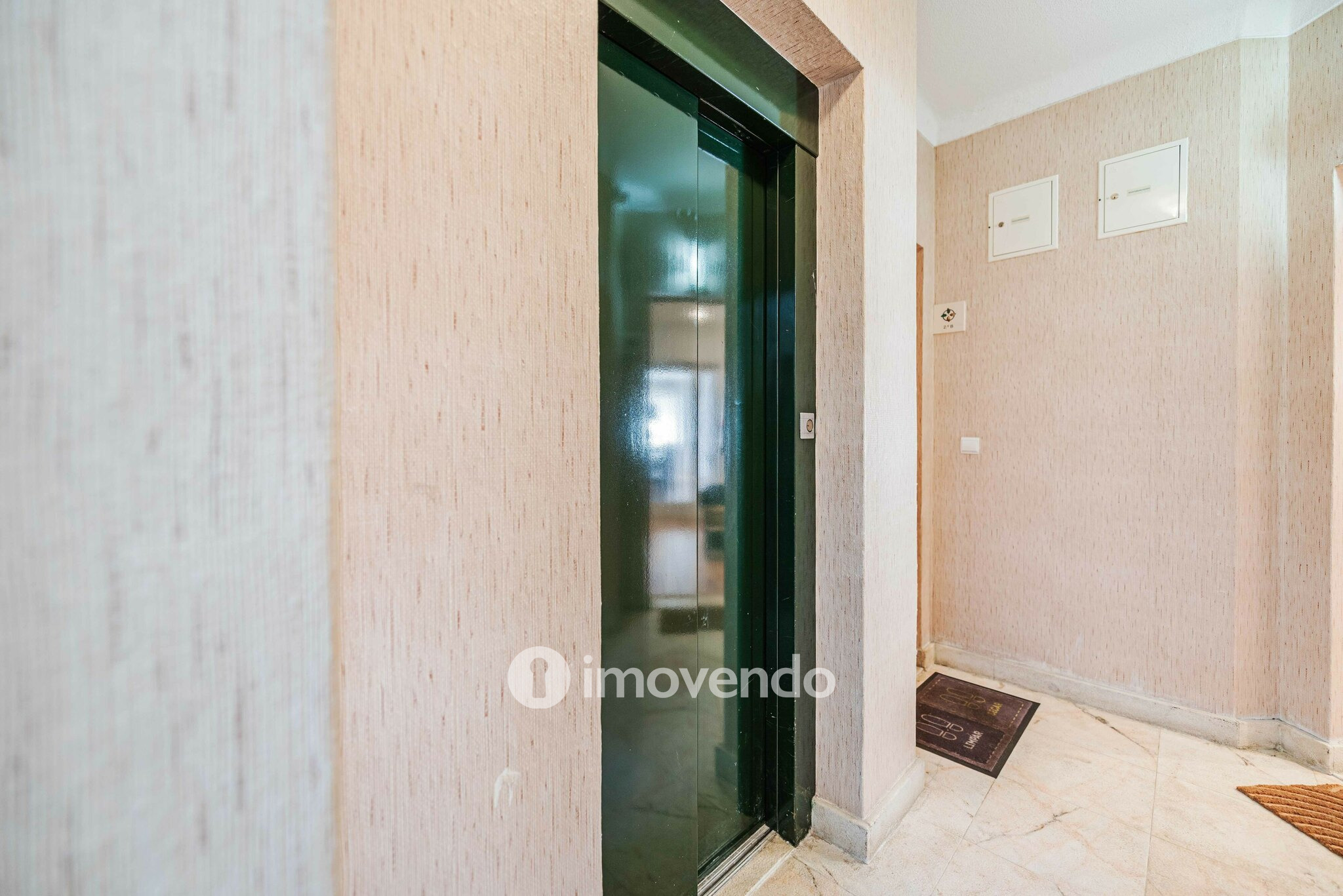 Apartamento T3 exclusivo, com garagem e cozinha equipada, na Beloura