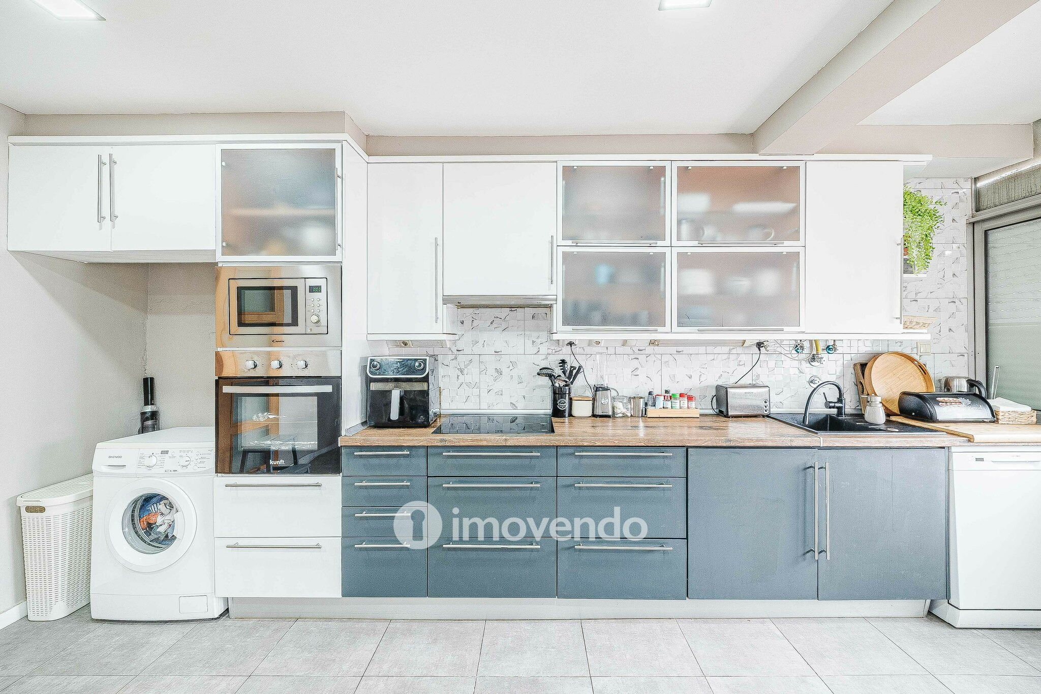 Apartamento T3 Duplex remodelado, com áreas amplas, em Corroios