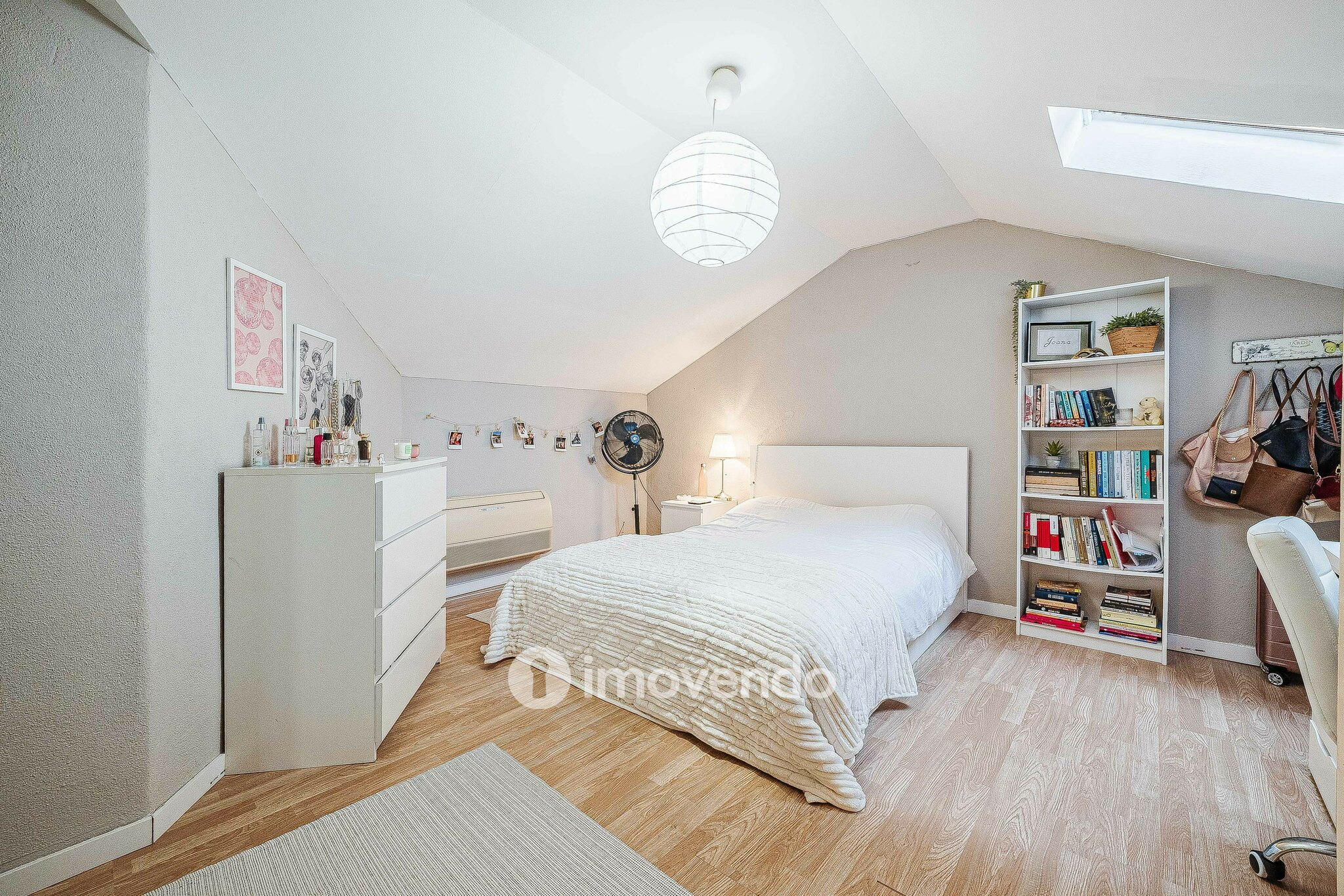 Apartamento T3 Duplex remodelado, com áreas amplas, em Corroios