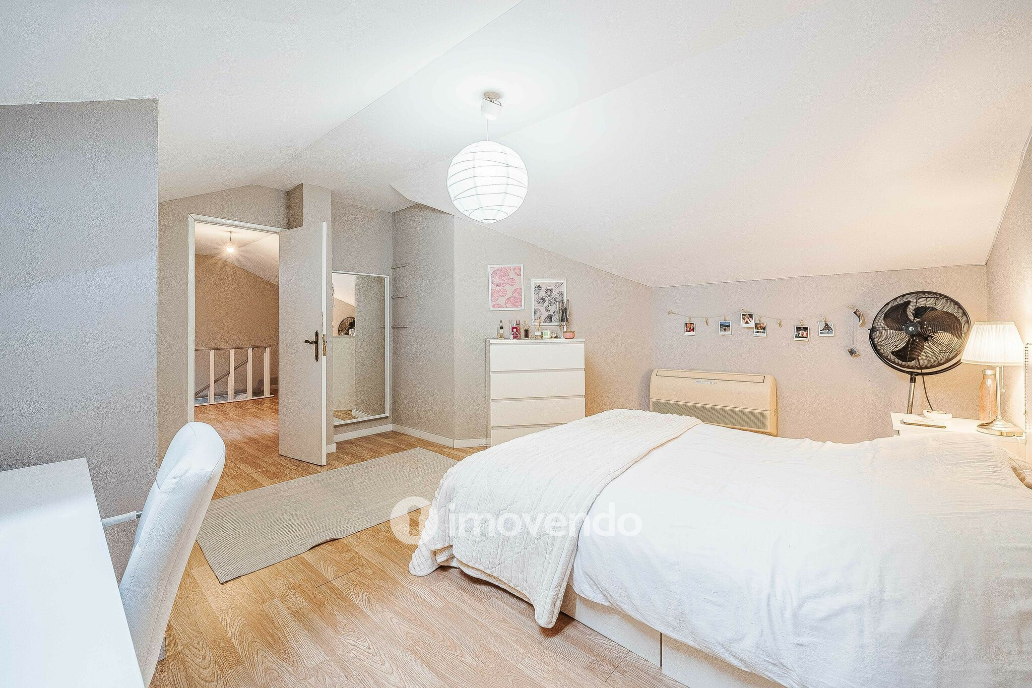 Apartamento T3 Duplex remodelado, com áreas amplas, em Corroios