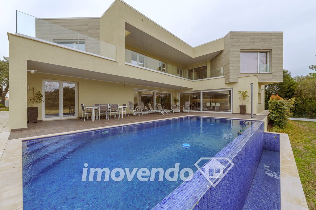 Moradia T5 em Palmela, Palmela com 1.798 m<sup>2</sup> por 1.590.000