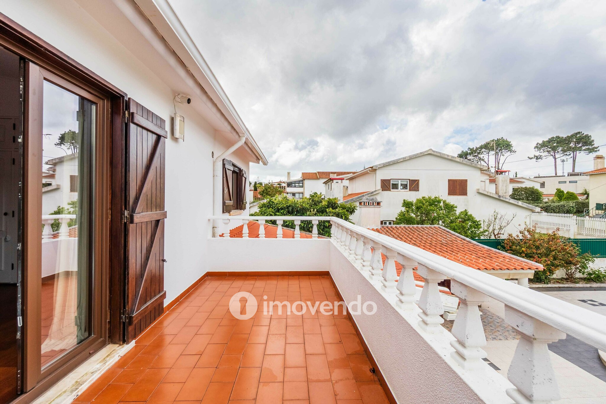 Moradia T4, com garagem e piscina, em Pinhal de Frades, Ericeira
