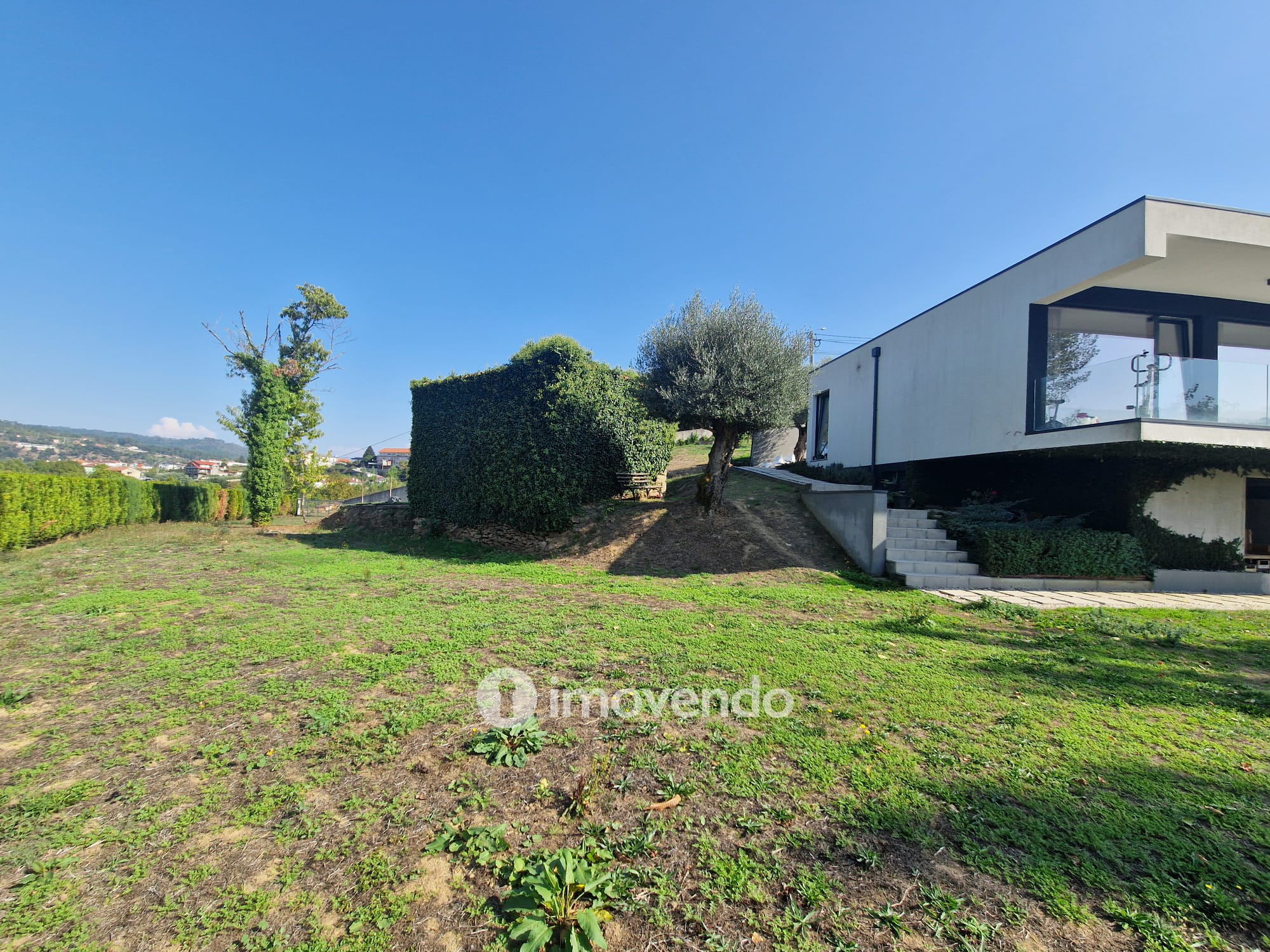 Moradia T3 única, mobilada e equipada, em Cabeceiras de Basto