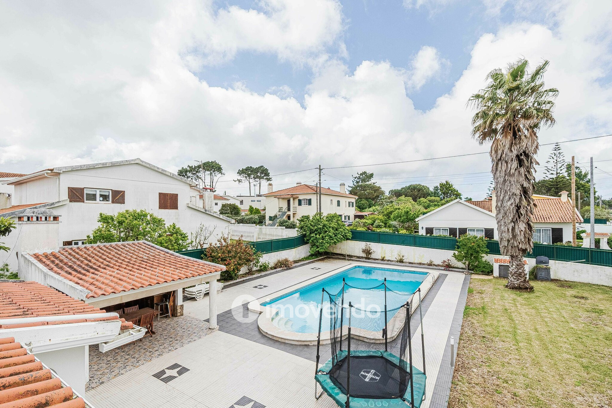 Moradia T4, com garagem e piscina, em Pinhal de Frades, Ericeira