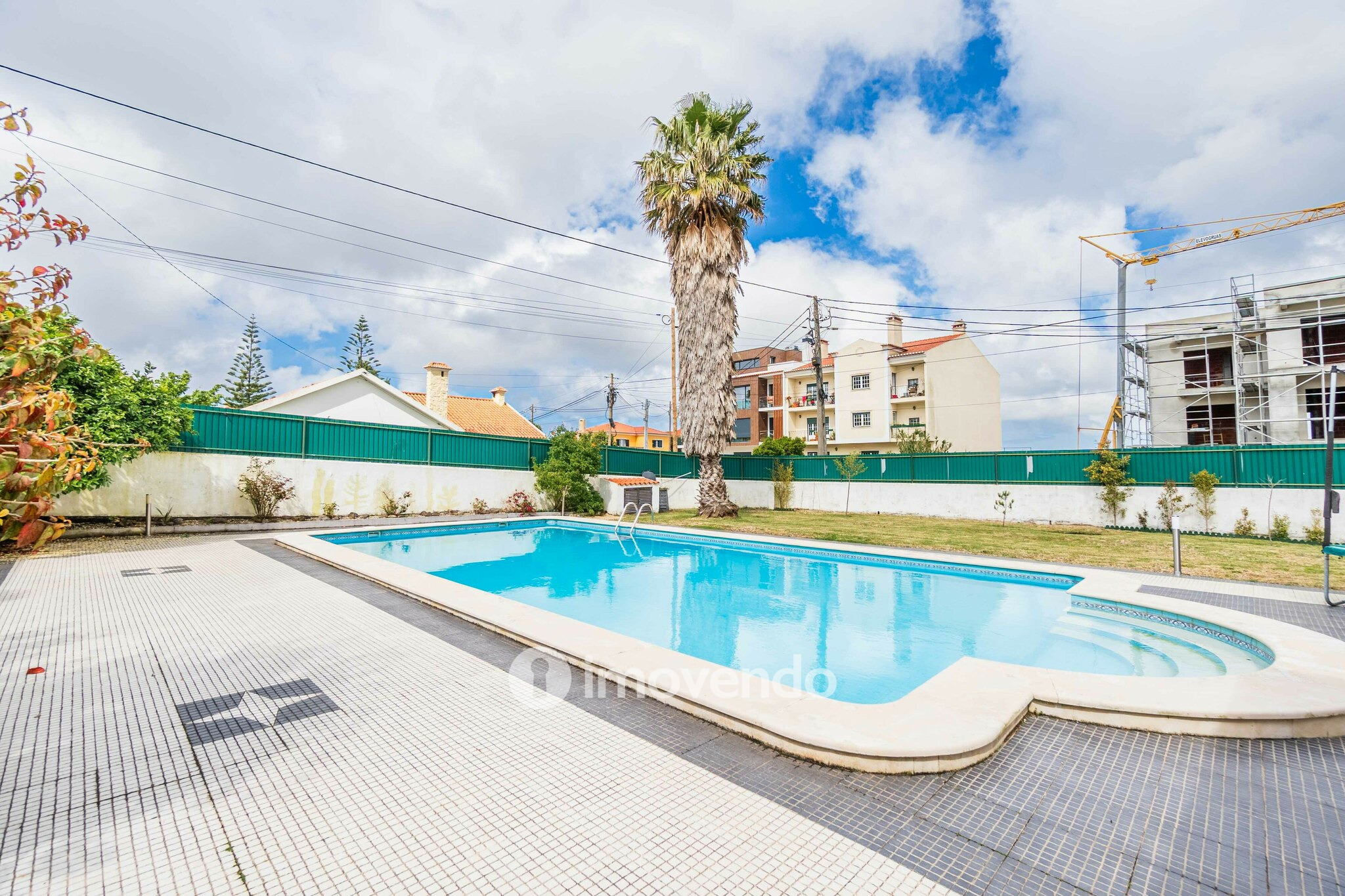 Moradia T4, com garagem e piscina, em Pinhal de Frades, Ericeira