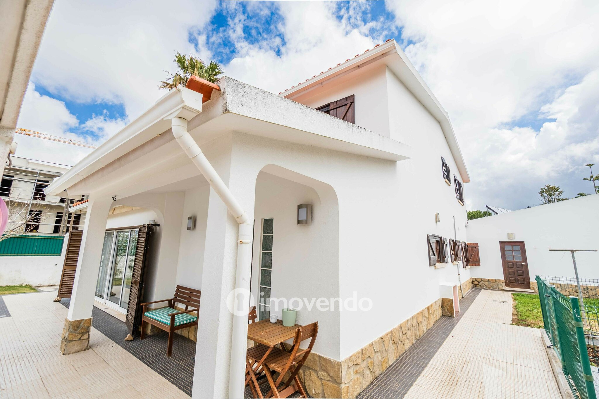 Moradia T4, com garagem e piscina, em Pinhal de Frades, Ericeira
