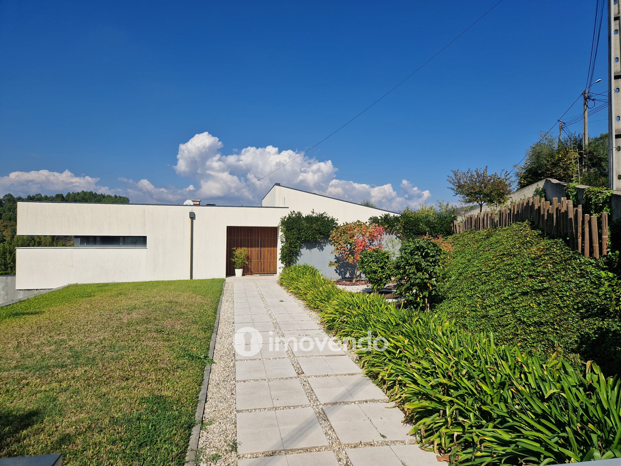 Moradia T3 única, mobilada e equipada, em Cabeceiras de Basto