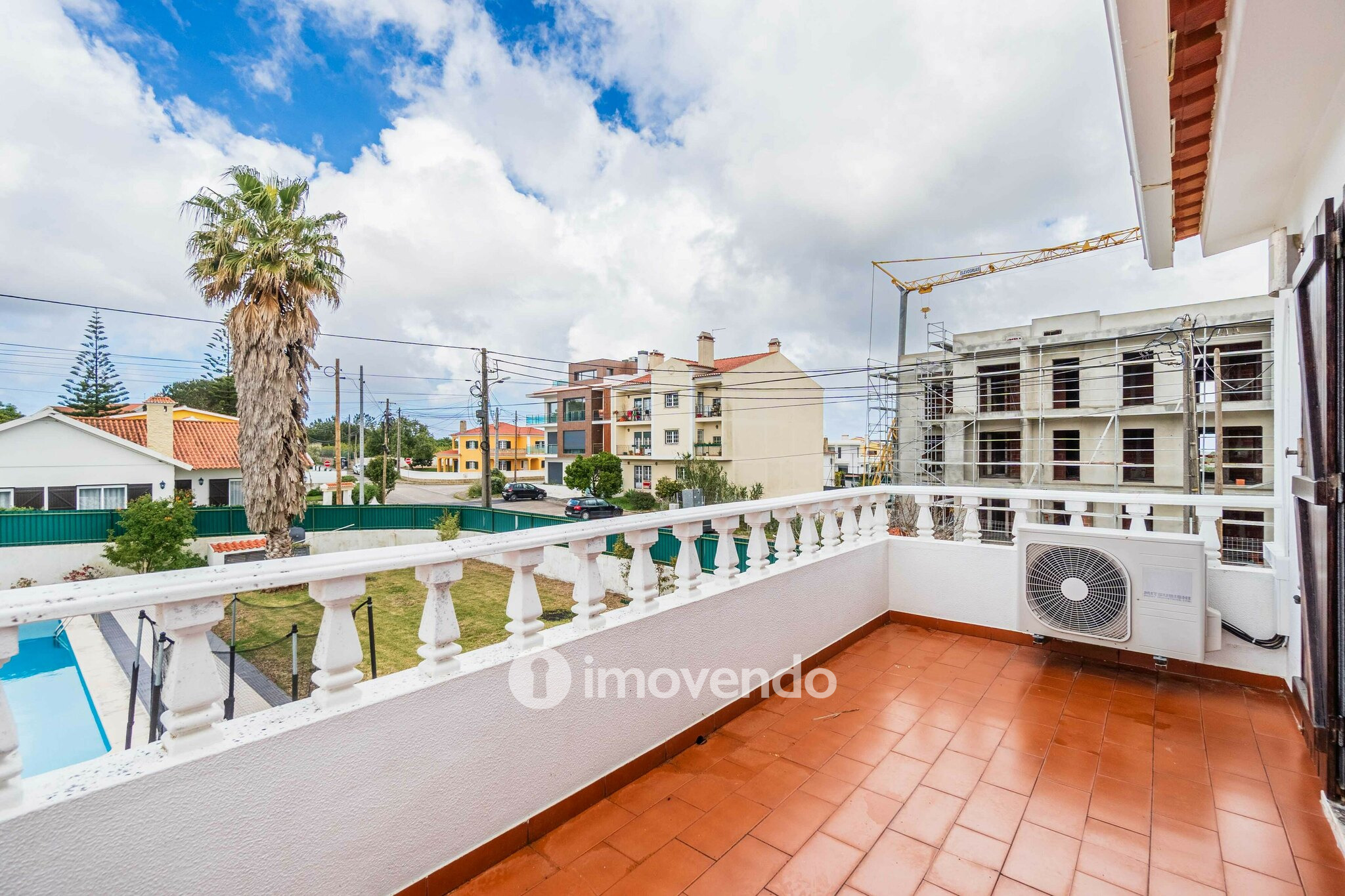 Moradia T4, com garagem e piscina, em Pinhal de Frades, Ericeira