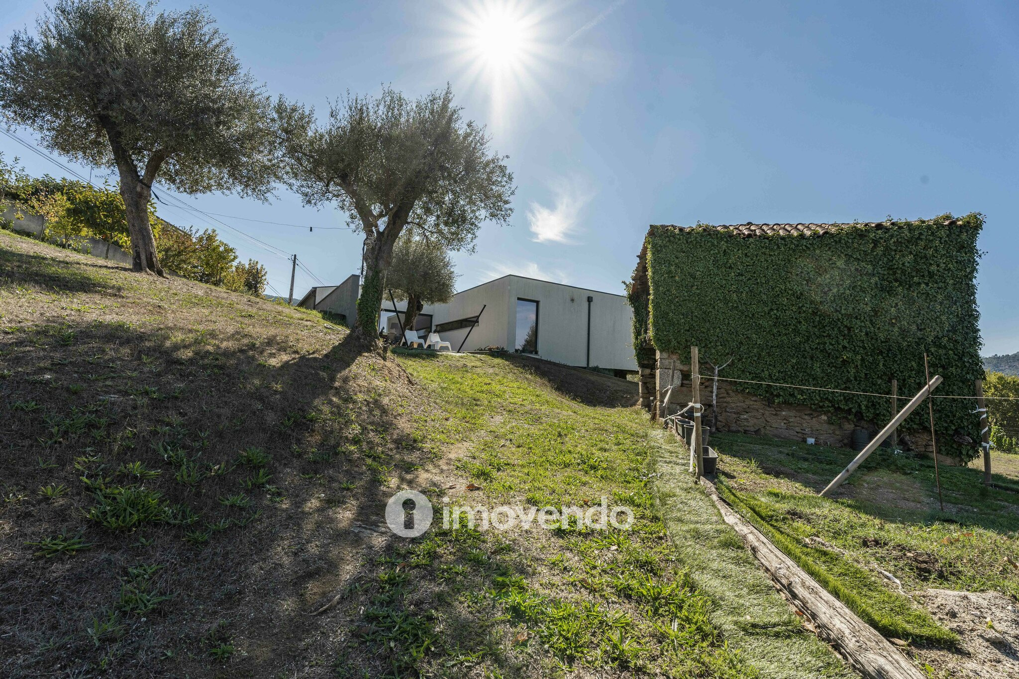 Moradia T3 única, mobilada e equipada, em Cabeceiras de Basto