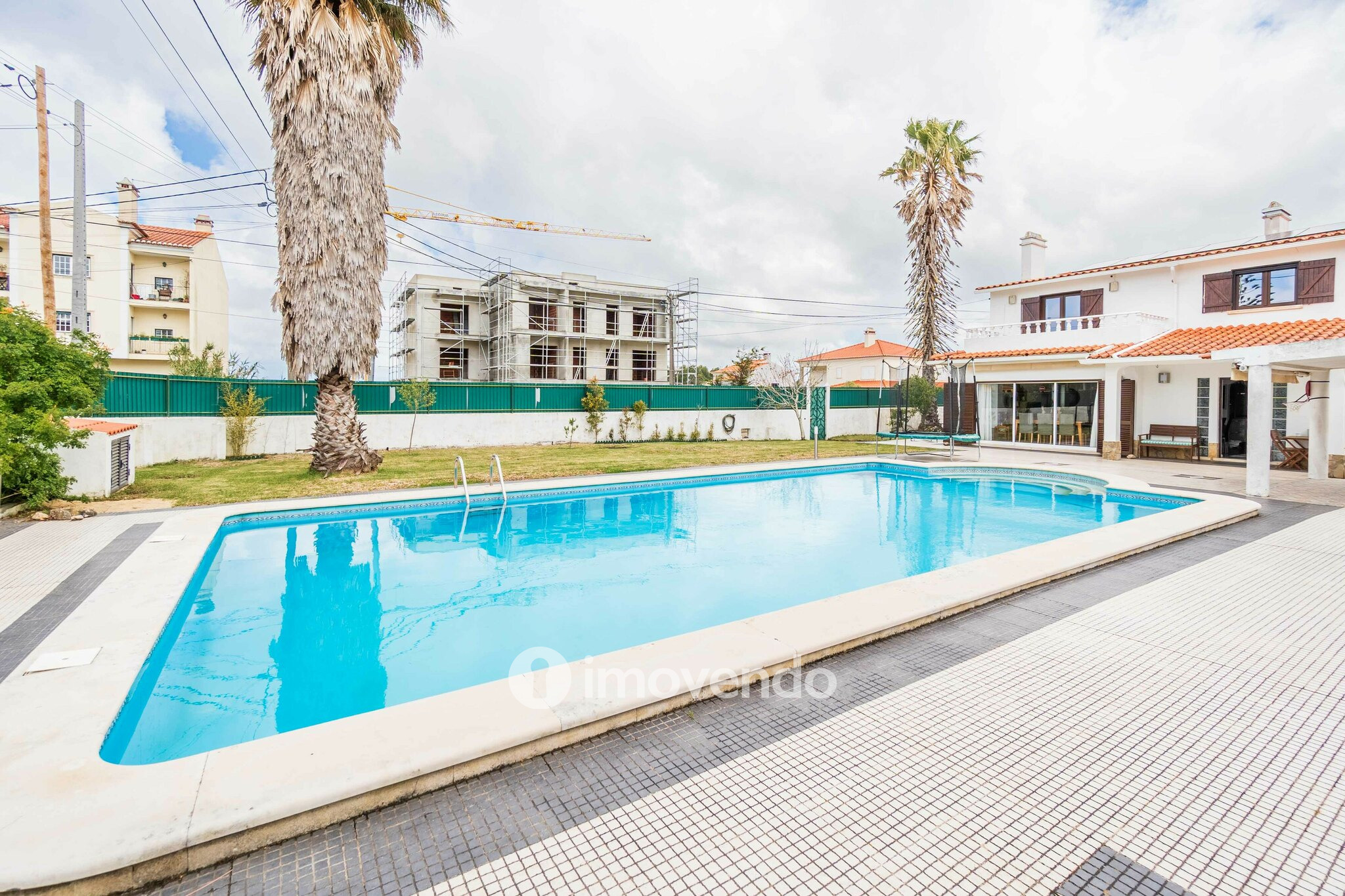 Moradia T4, com garagem e piscina, em Pinhal de Frades, Ericeira