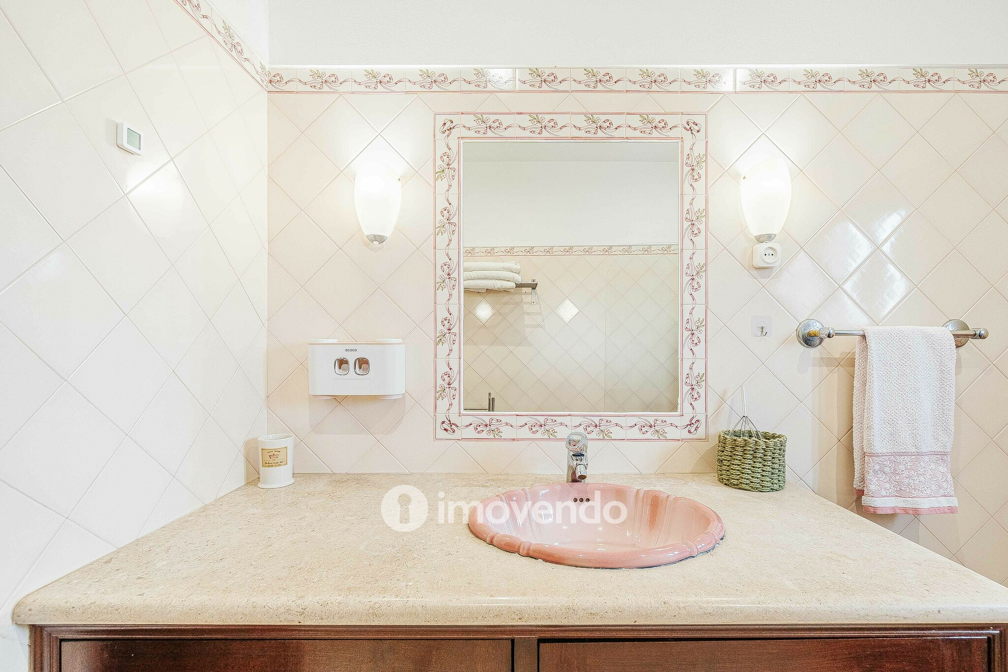 Moradia T4, com garagem e piscina, em Pinhal de Frades, Ericeira
