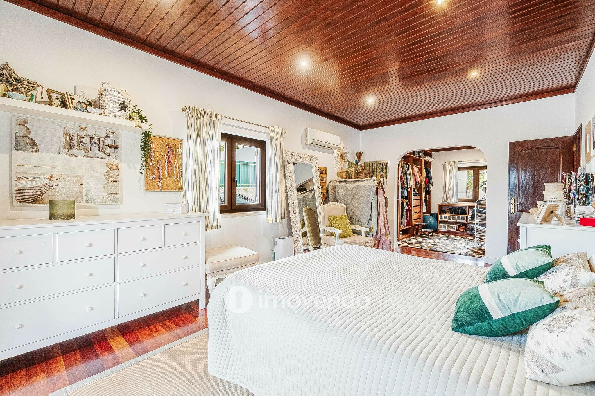 Moradia T4, com garagem e piscina, em Pinhal de Frades, Ericeira