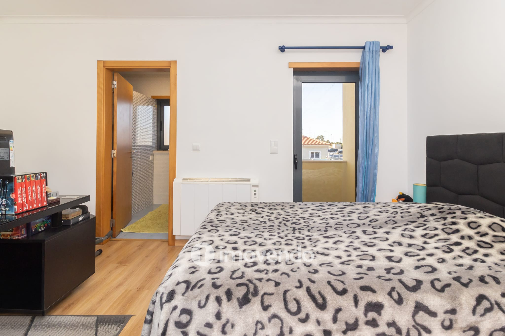 Moradia T5 cuidada, com piscina e jardim, em Setúbal