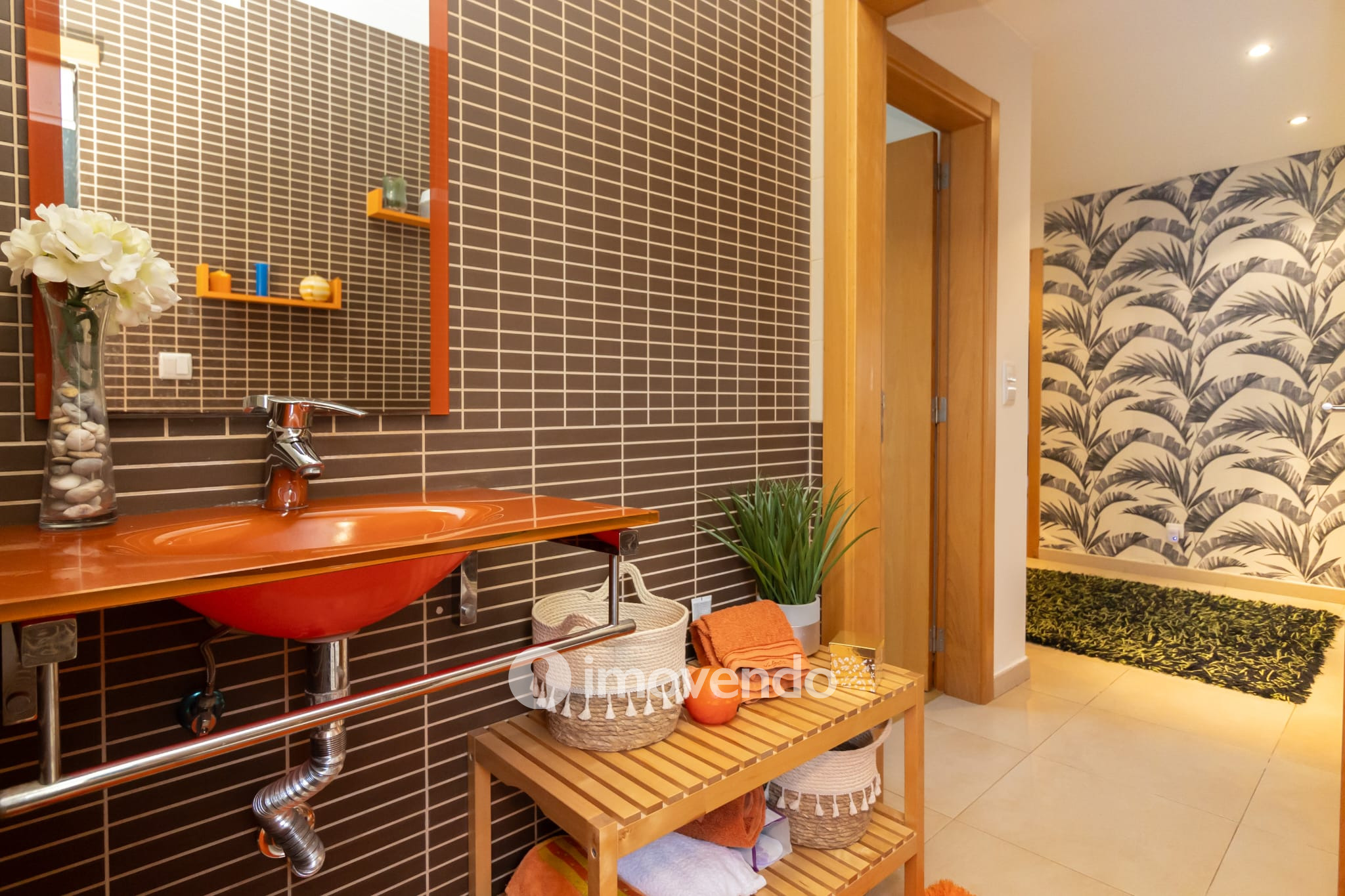 Moradia T5 cuidada, com piscina e jardim, em Setúbal