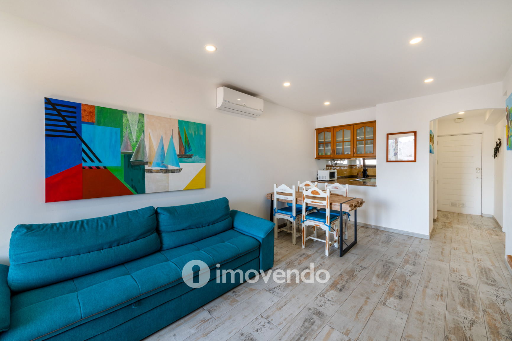 Apartamento T2, com cozinha equipada e vista mar, em Albufeira